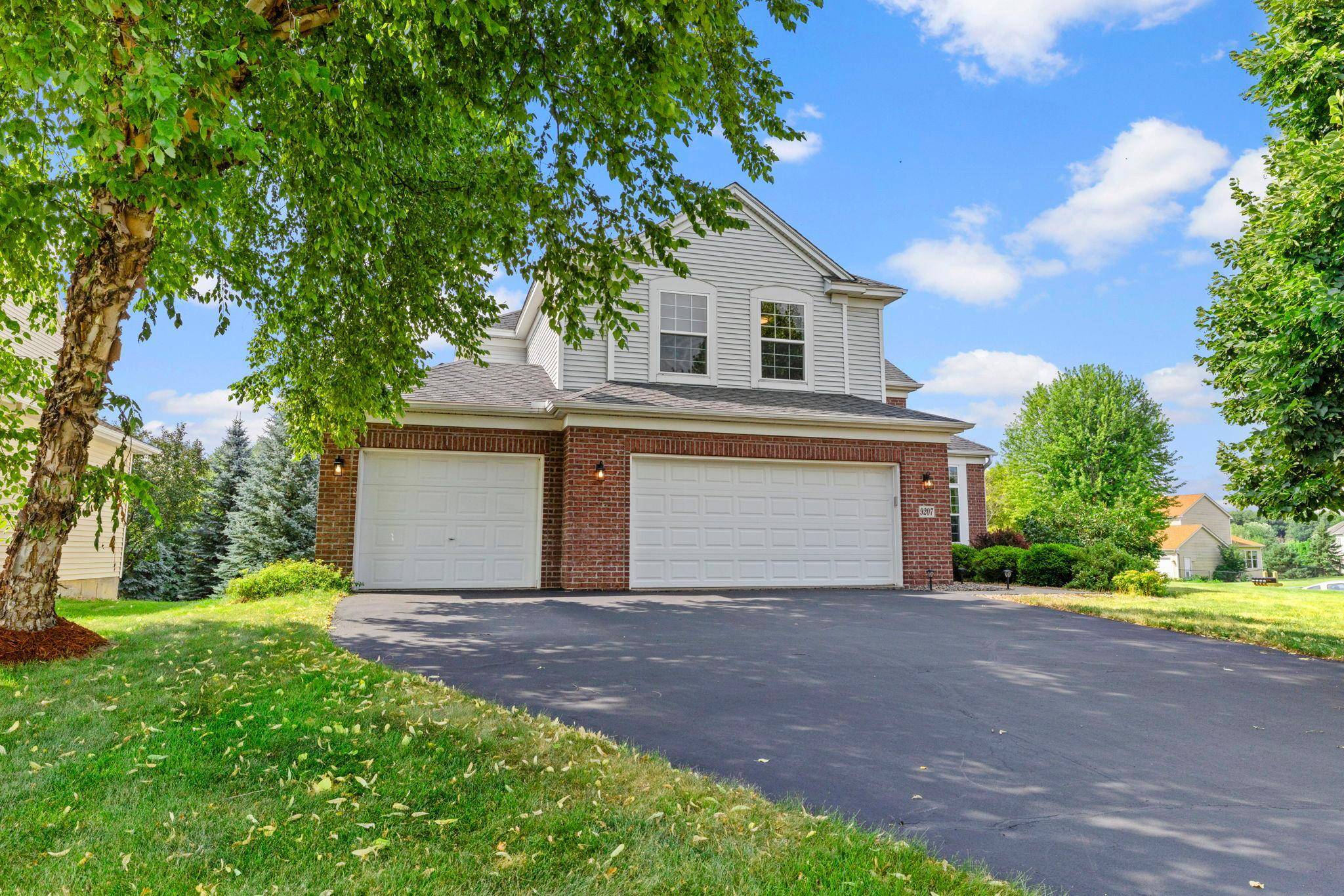 9207 W 136th ST, Savage, MN 55378