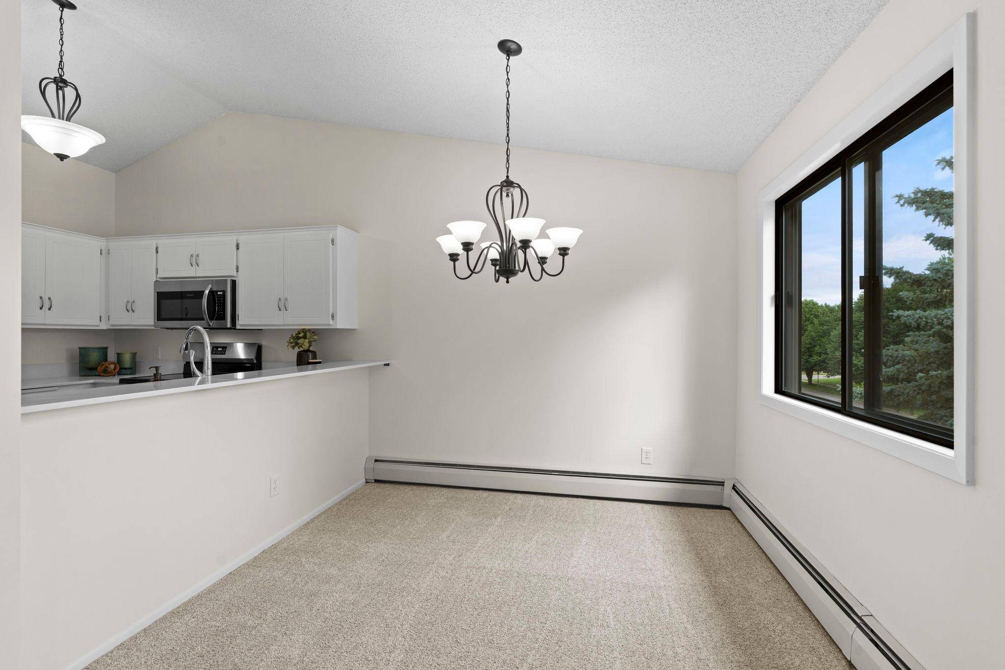 14855 Endicott WAY #304, Apple Valley, MN 55124