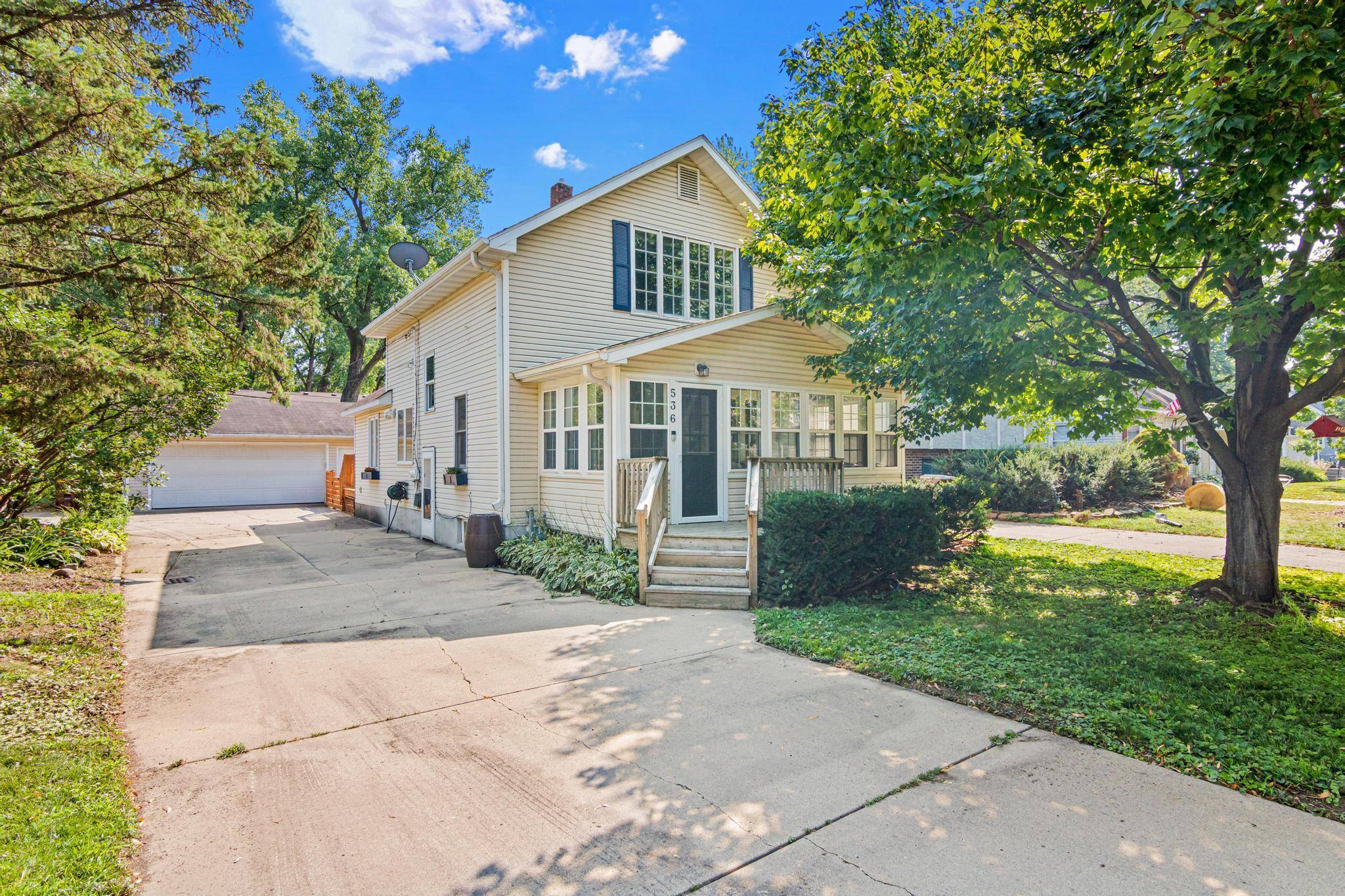 536 Hiawatha AVE, Mendota Heights, MN 55118