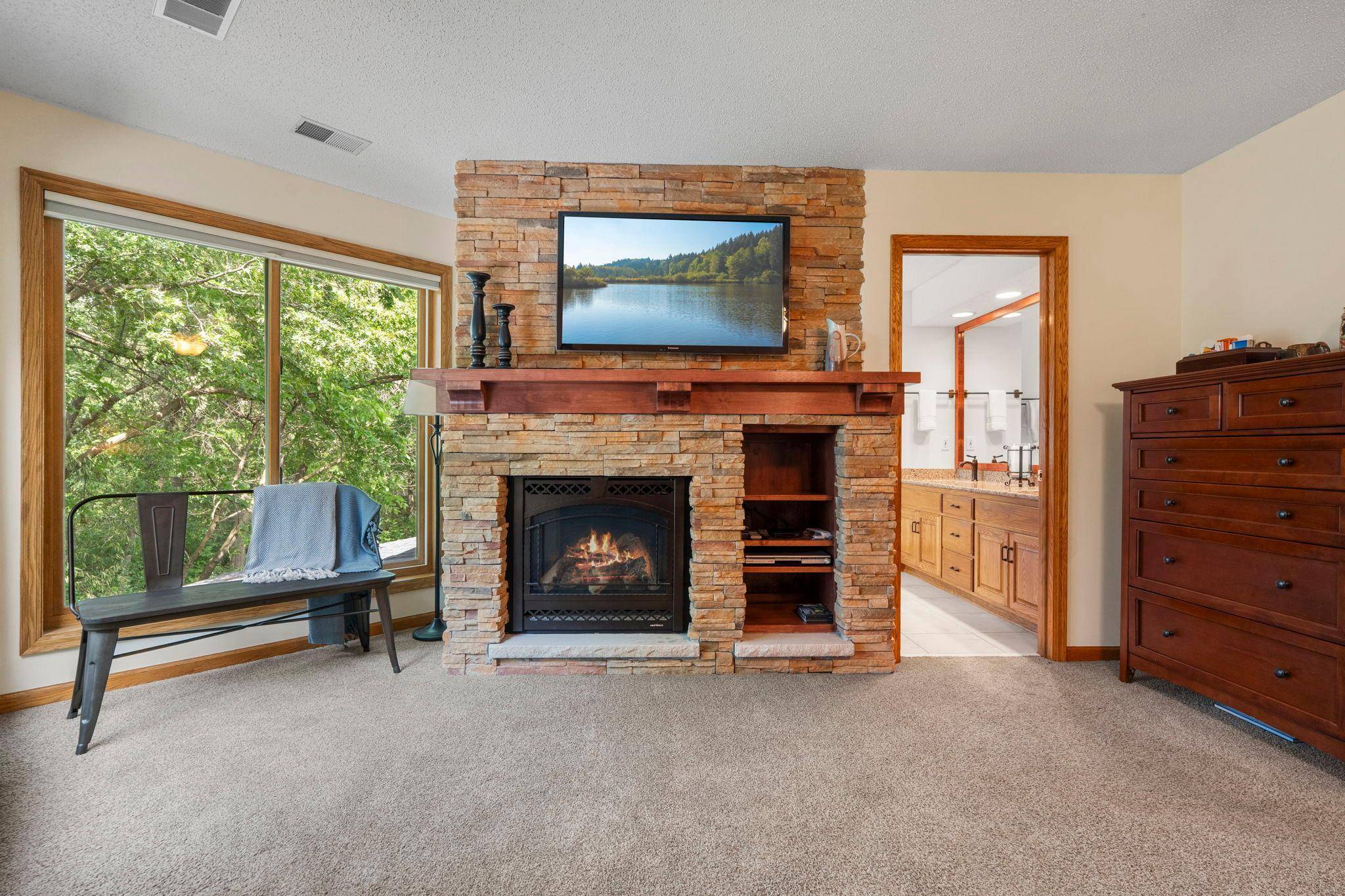 4309 Colleen CT, Arden Hills, MN 55112