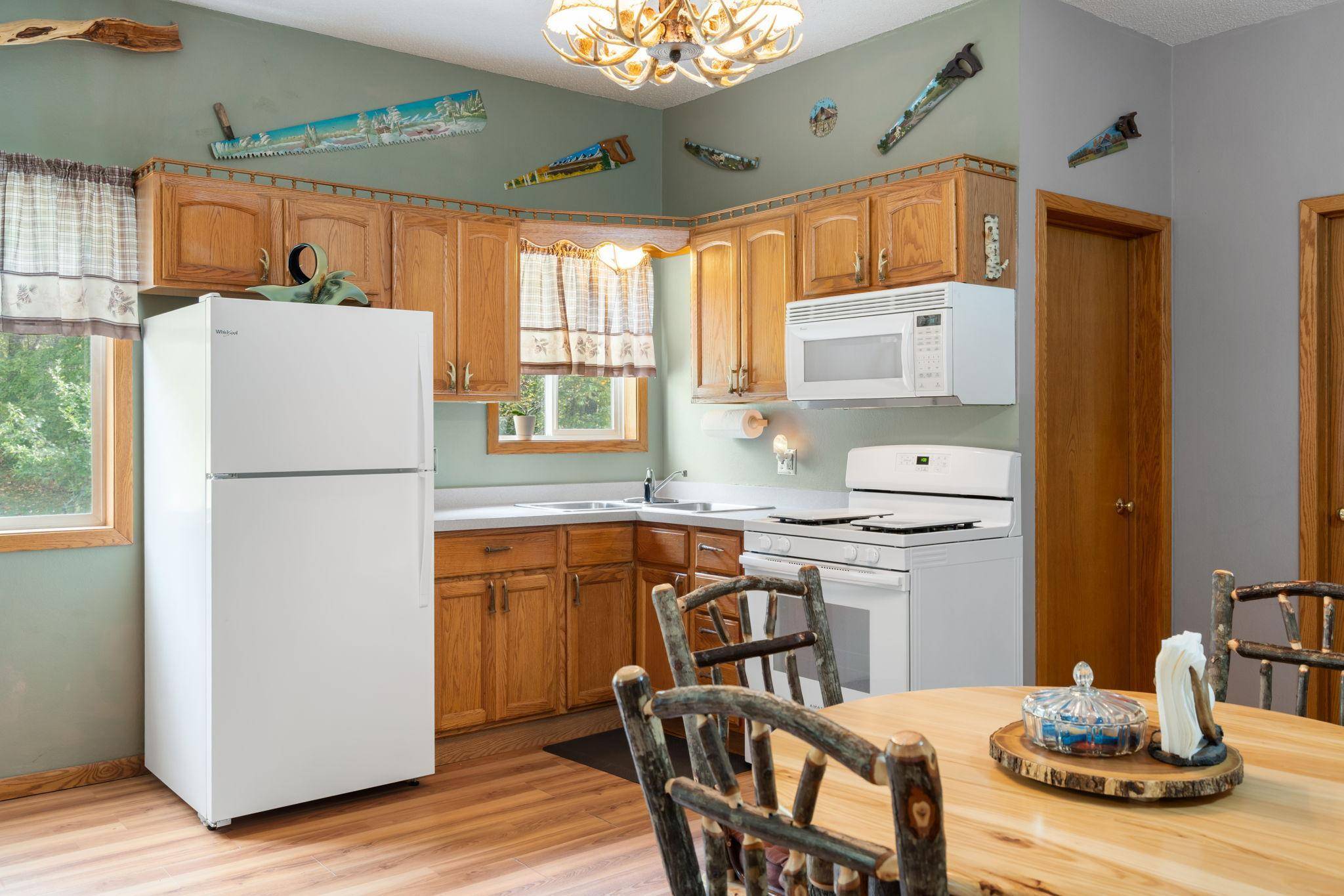 10912 Dahl RD, Hinckley, MN 55037