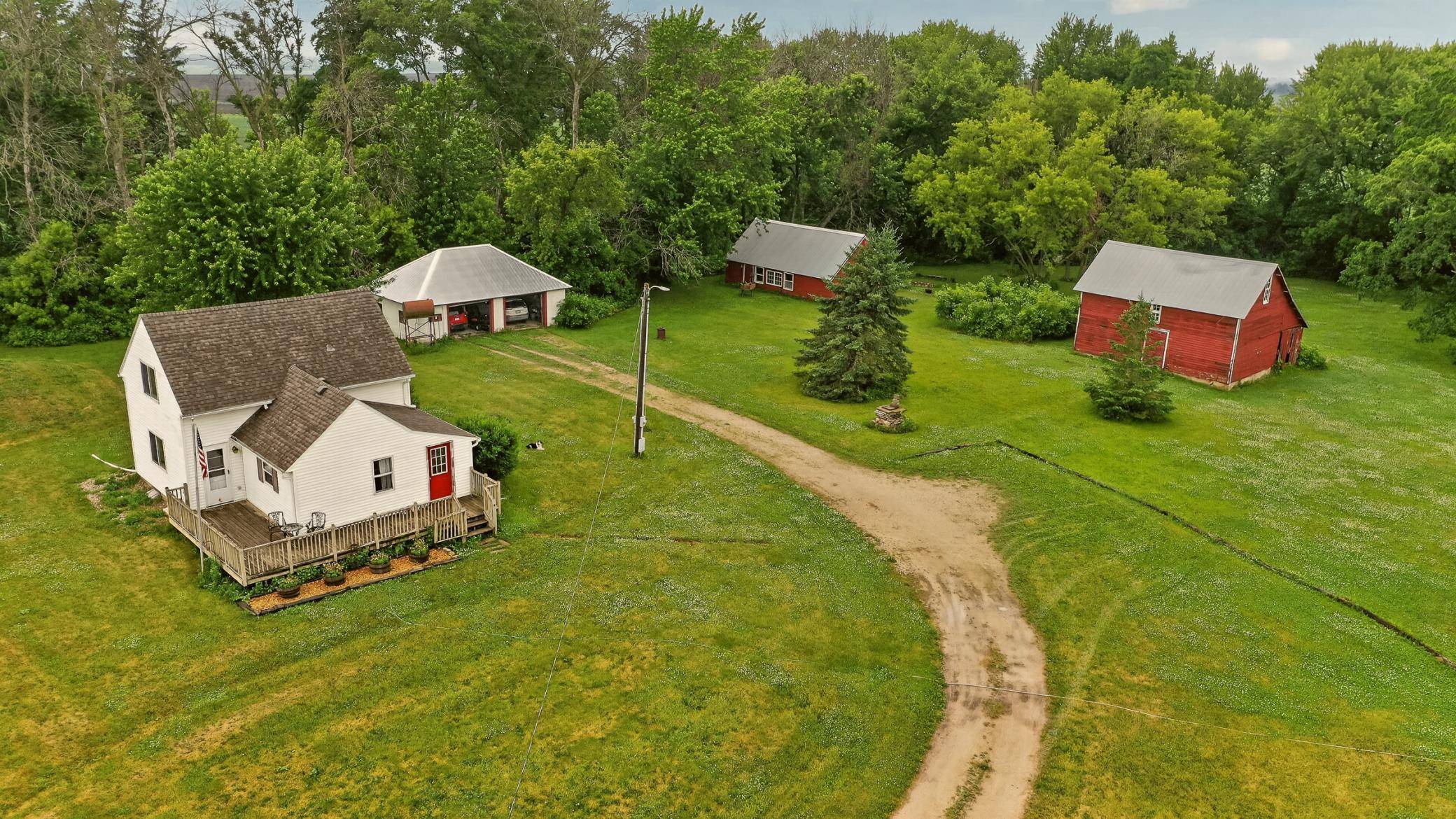 70170 325th ST, Pleasant Valley Twp, MN 55936