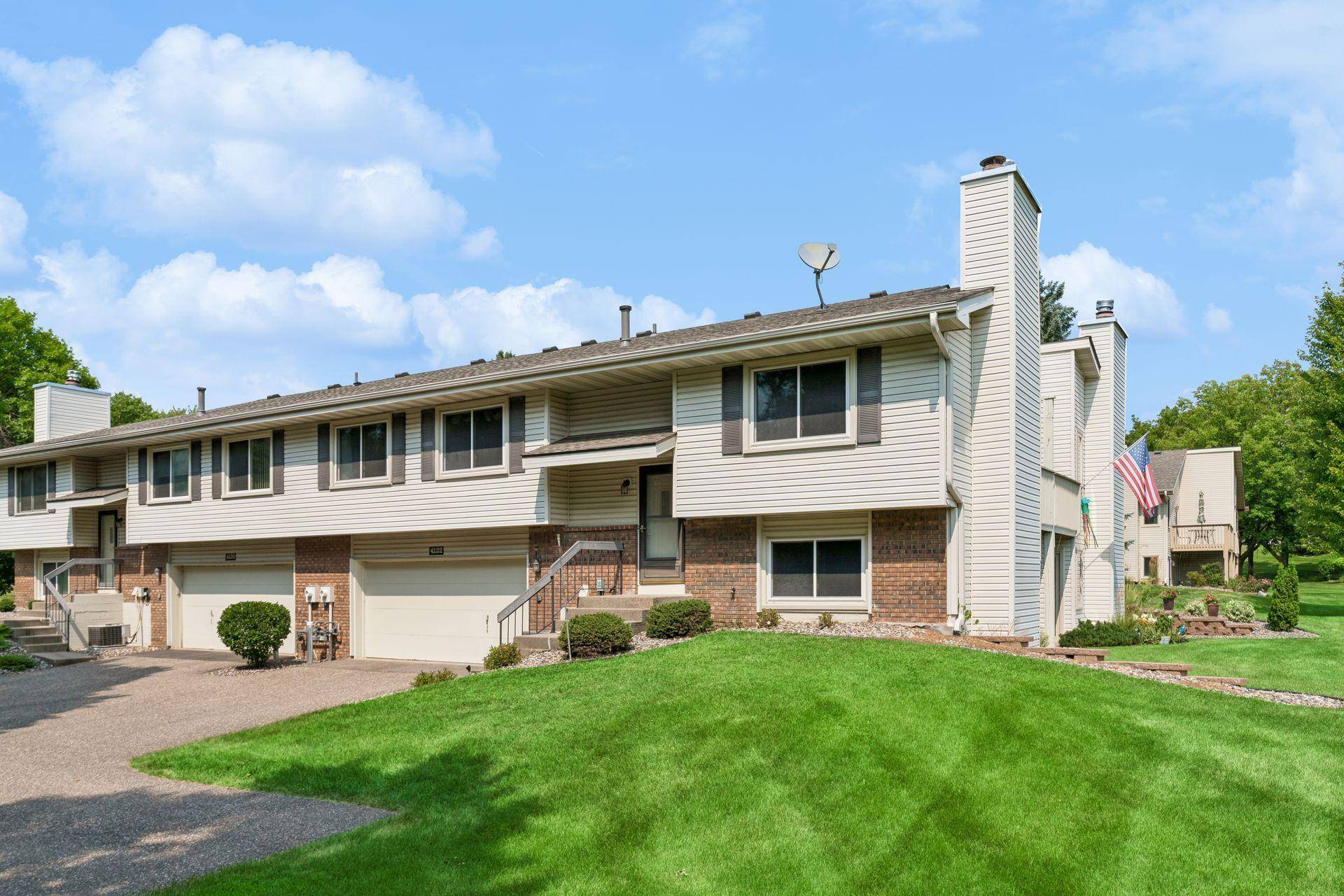 4122 Goldenrod LN N, Plymouth, MN 55441