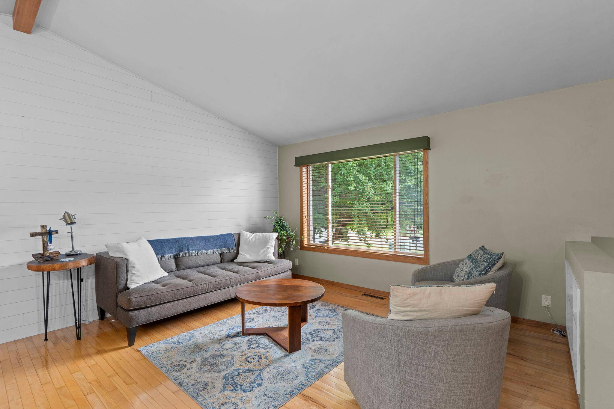 1452 Vixen LN, Delano, MN 55328