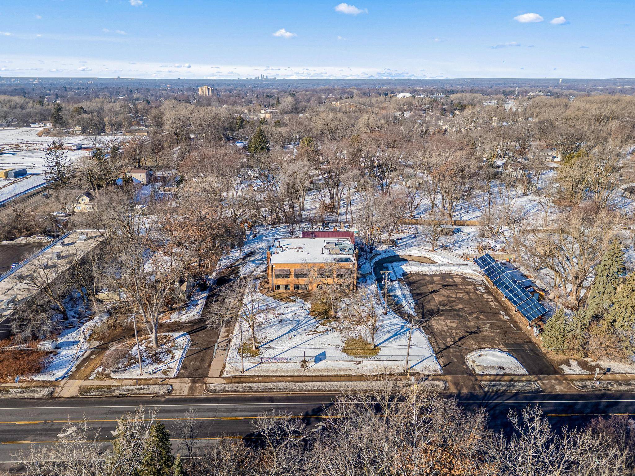 1709/1695 Mcknight RD N, Maplewood, MN 55109