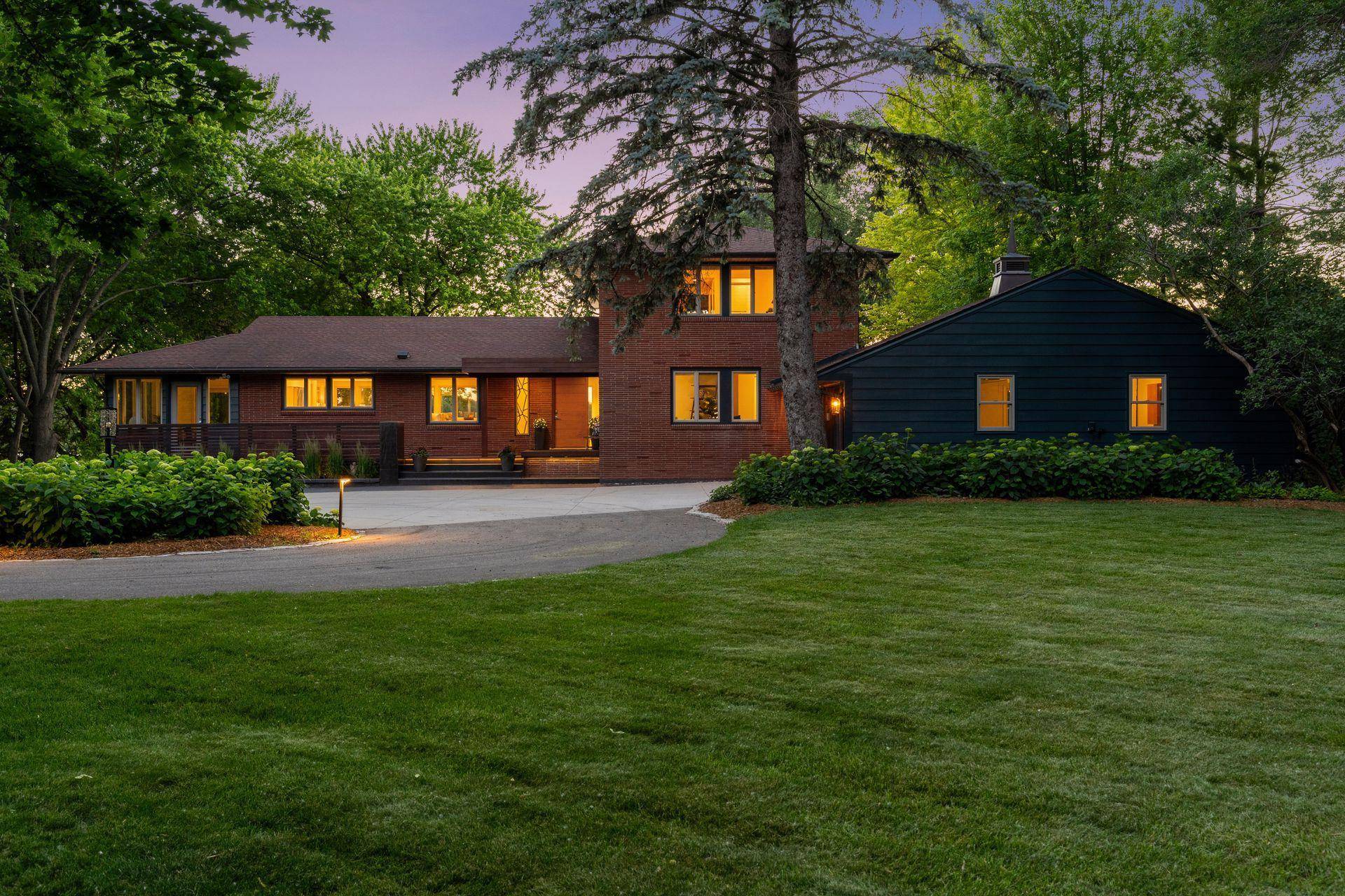 3369 Snelling AVE N, Arden Hills, MN 55112