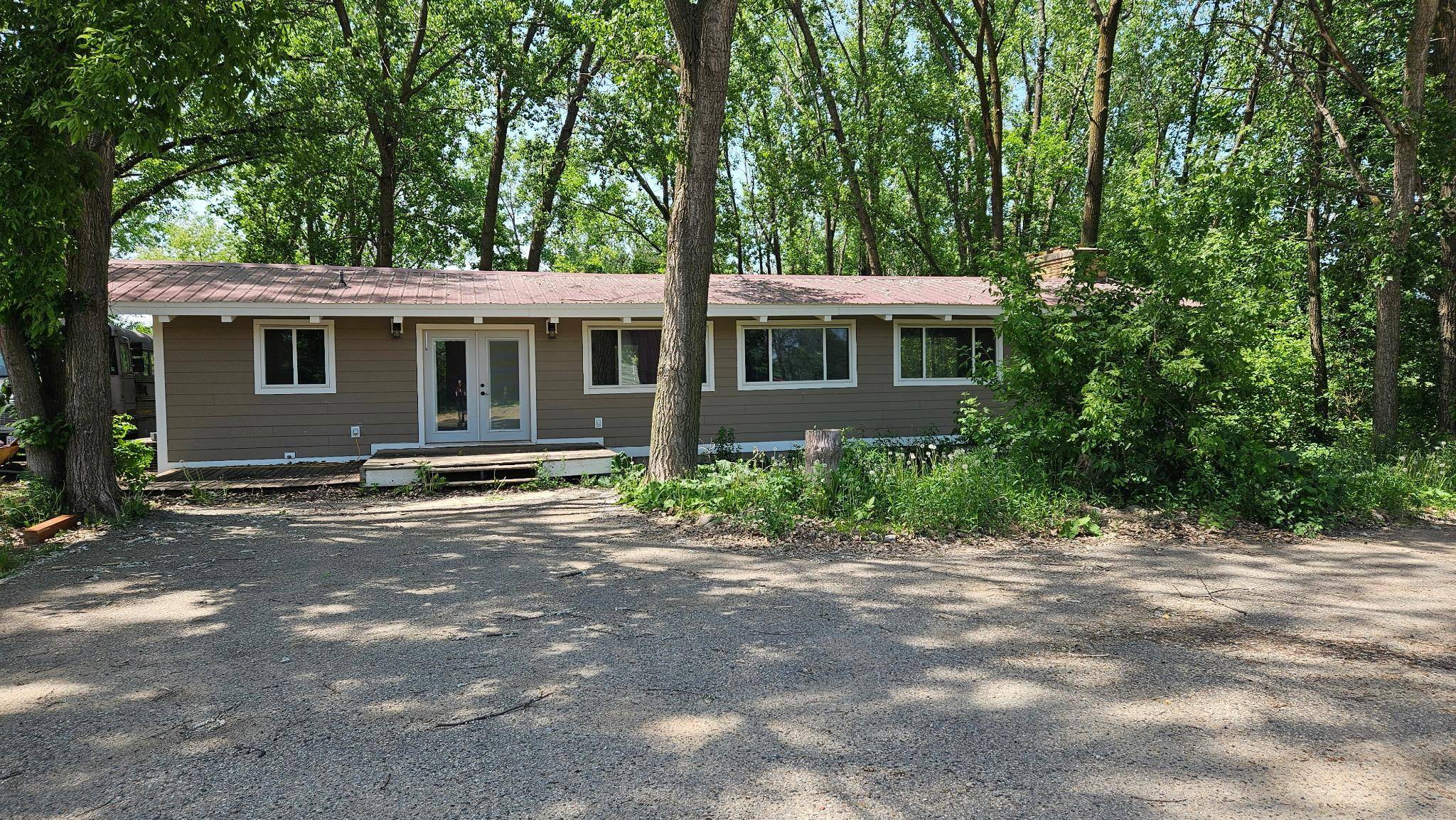11435 Deuce RD, Elko New Market, MN 55020