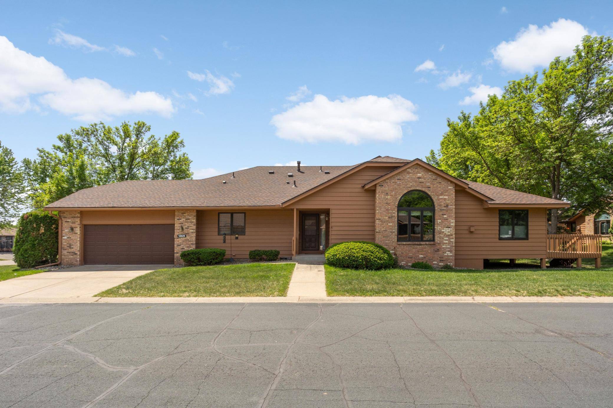 14629 Embassy AVE, Apple Valley, MN 55124