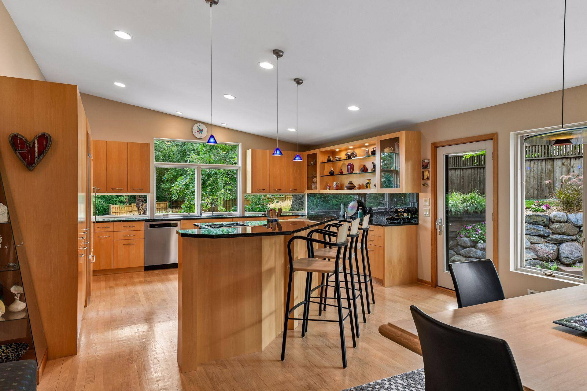 4309 Tonkawood RD, Minnetonka, MN 55345