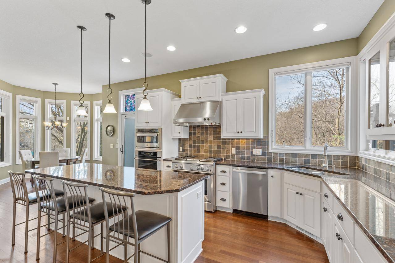 9106 Cold Stream LN, Eden Prairie, MN 55347