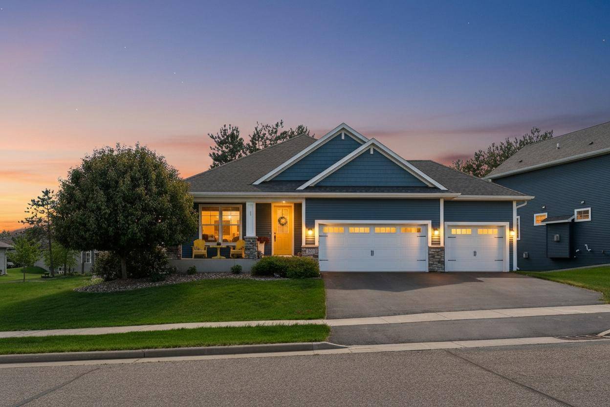 1316 Bluff Border RD, New Richmond, WI 54017