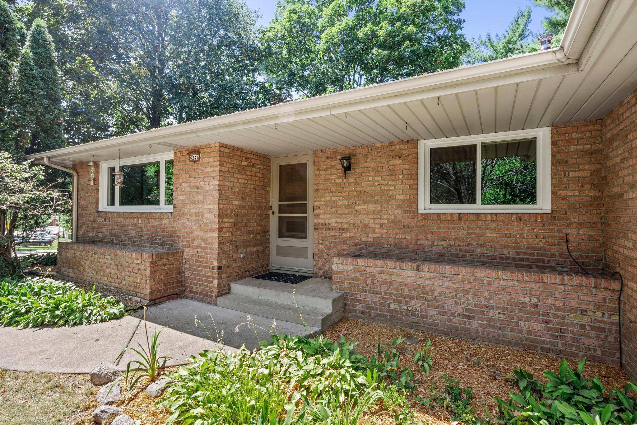 4344 Williston RD, Minnetonka, MN 55345