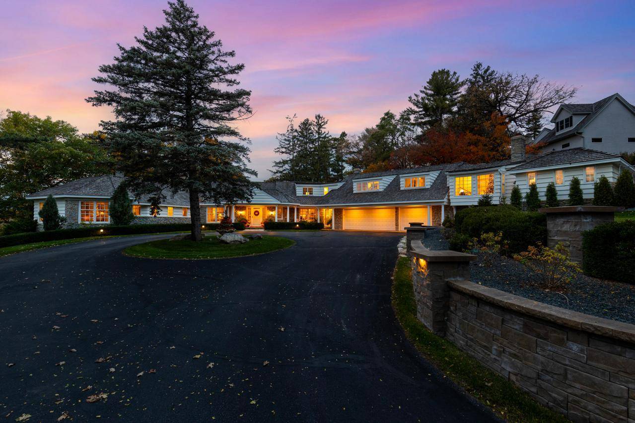 11228 Willowood AVE, Eden Prairie, MN 55344