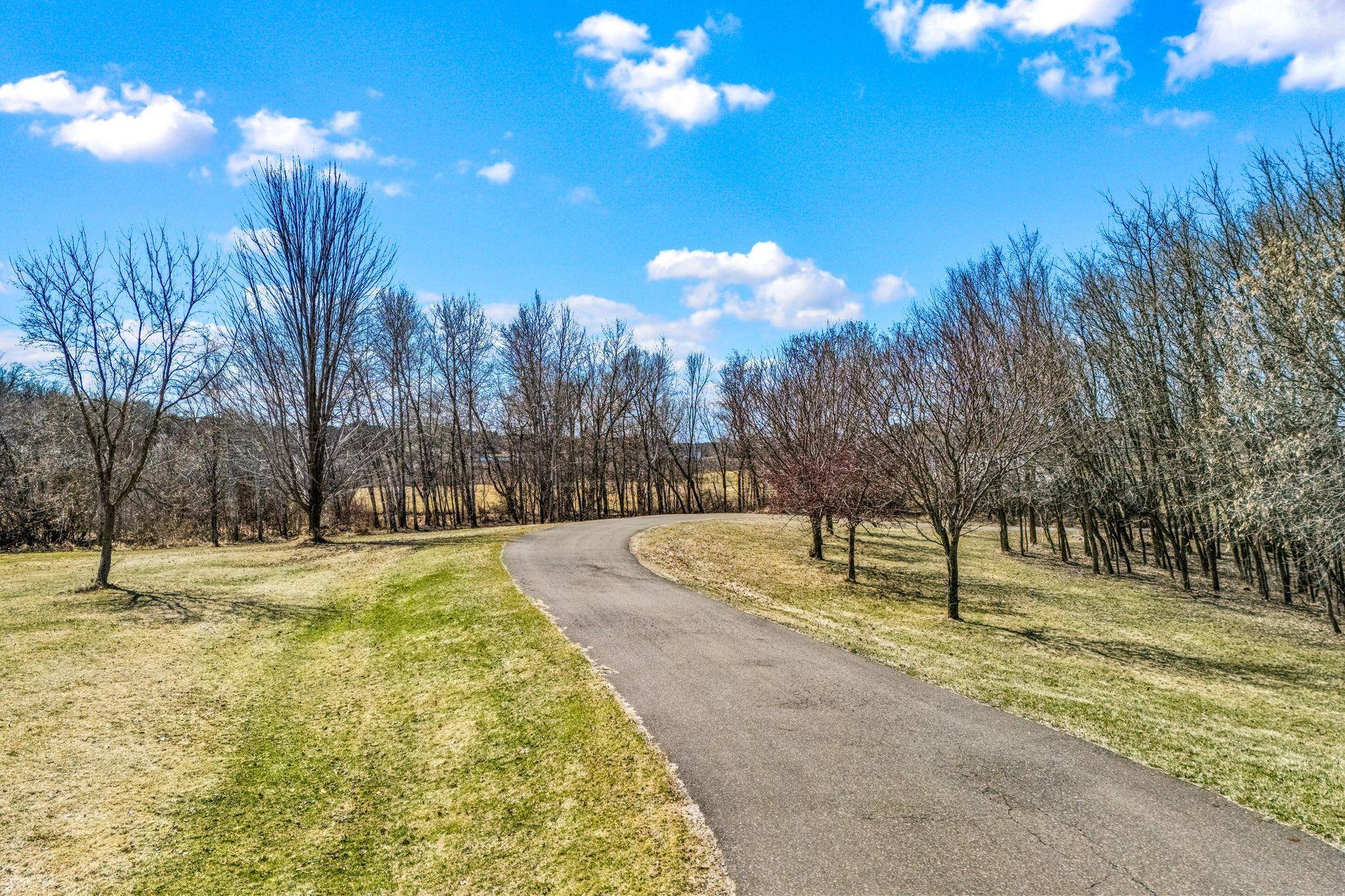 44154 Skogman Lake RD, Cambridge, MN 55008