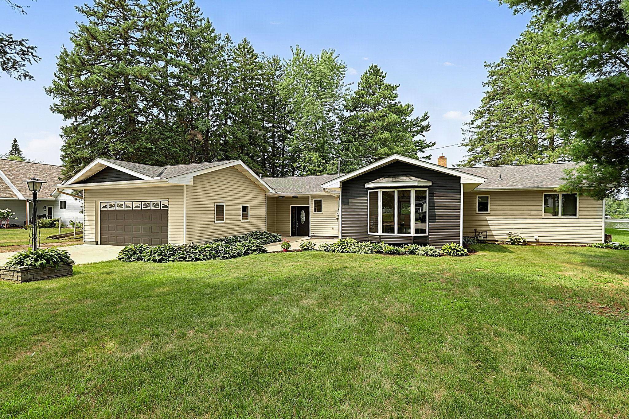 5565 NE River RD, Sauk Rapids, MN 56379