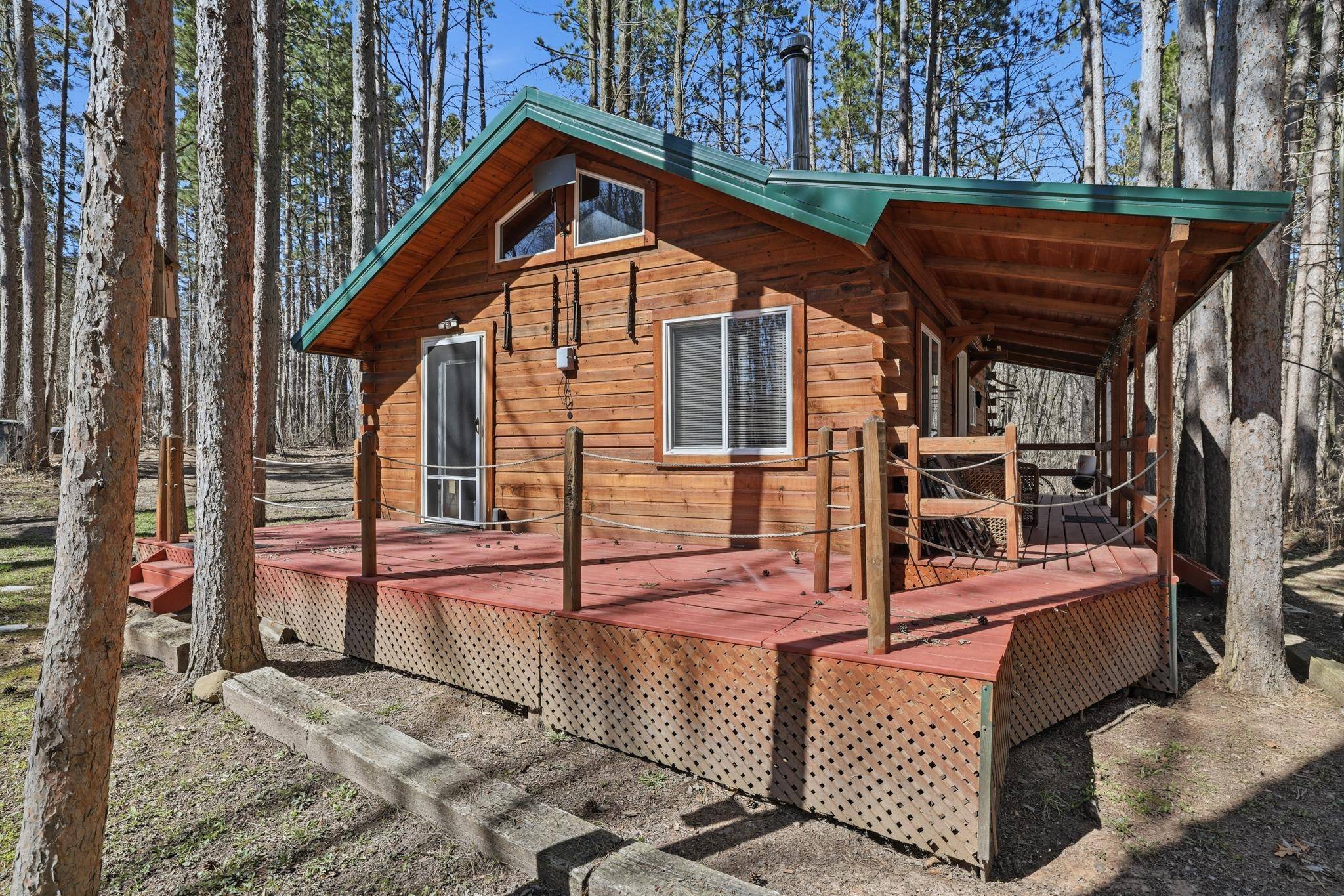 2633 Pine LN, Mora, MN 55051