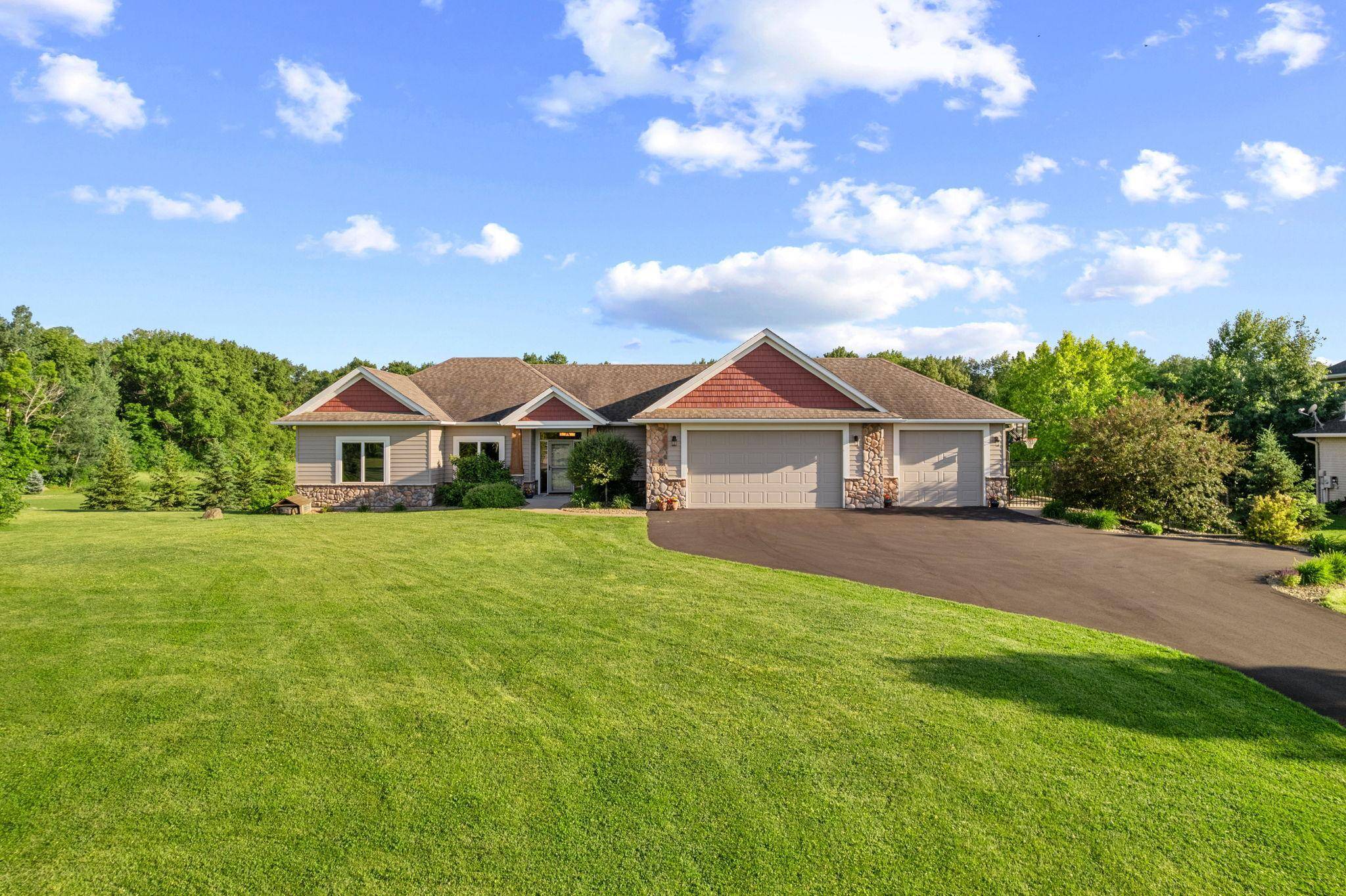 23555 Saddle Ridge DR, Rogers, MN 55374