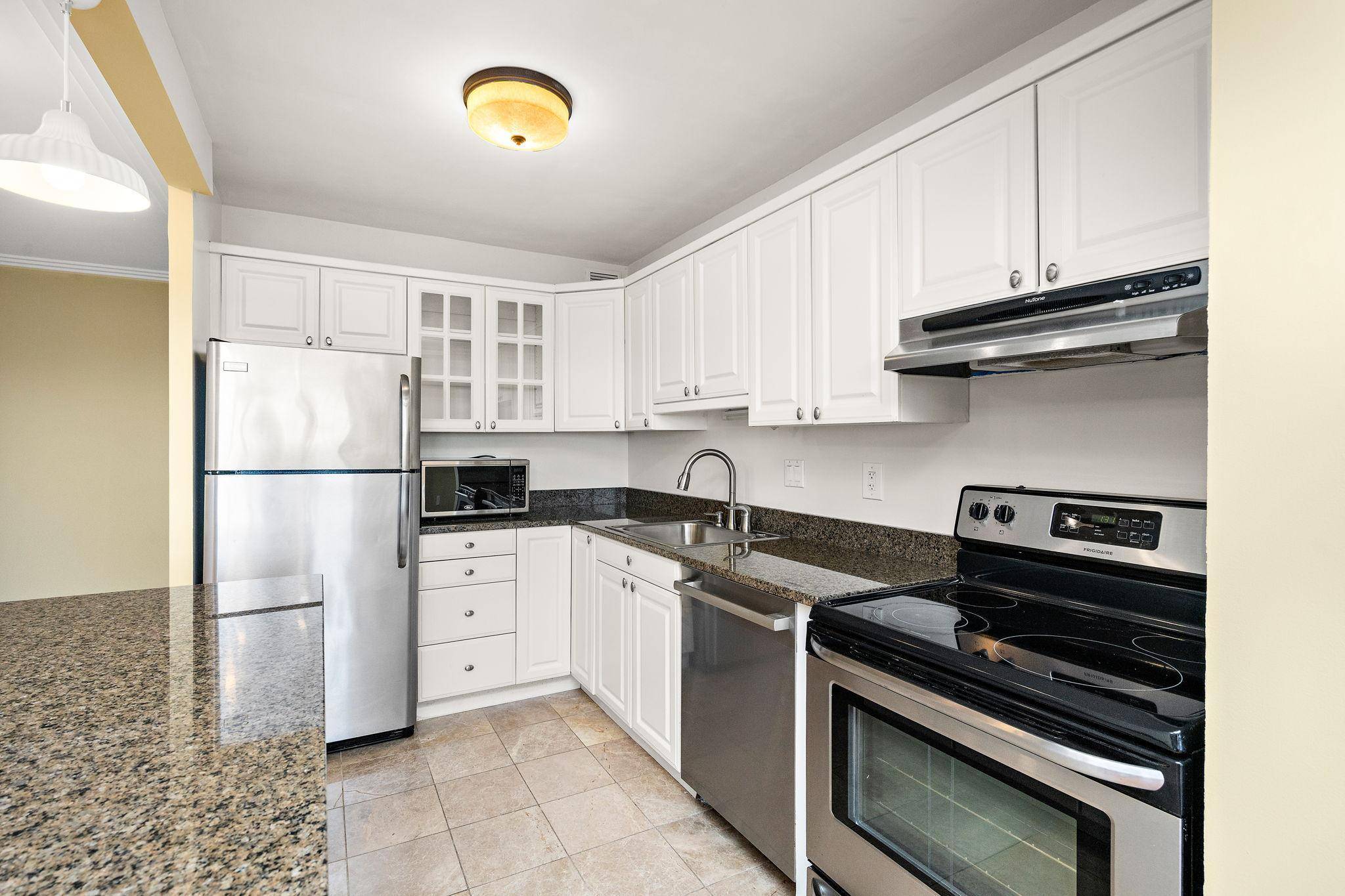 400 Groveland AVE #809, Minneapolis, MN 55403