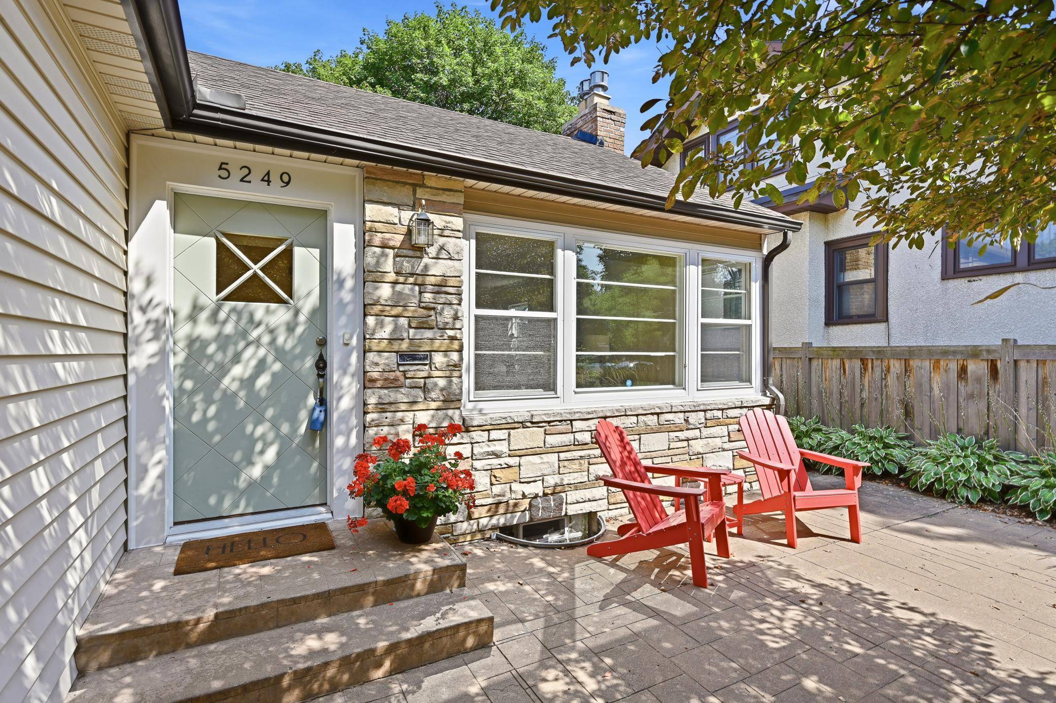 5249 Abbott AVE S, Minneapolis, MN 55410