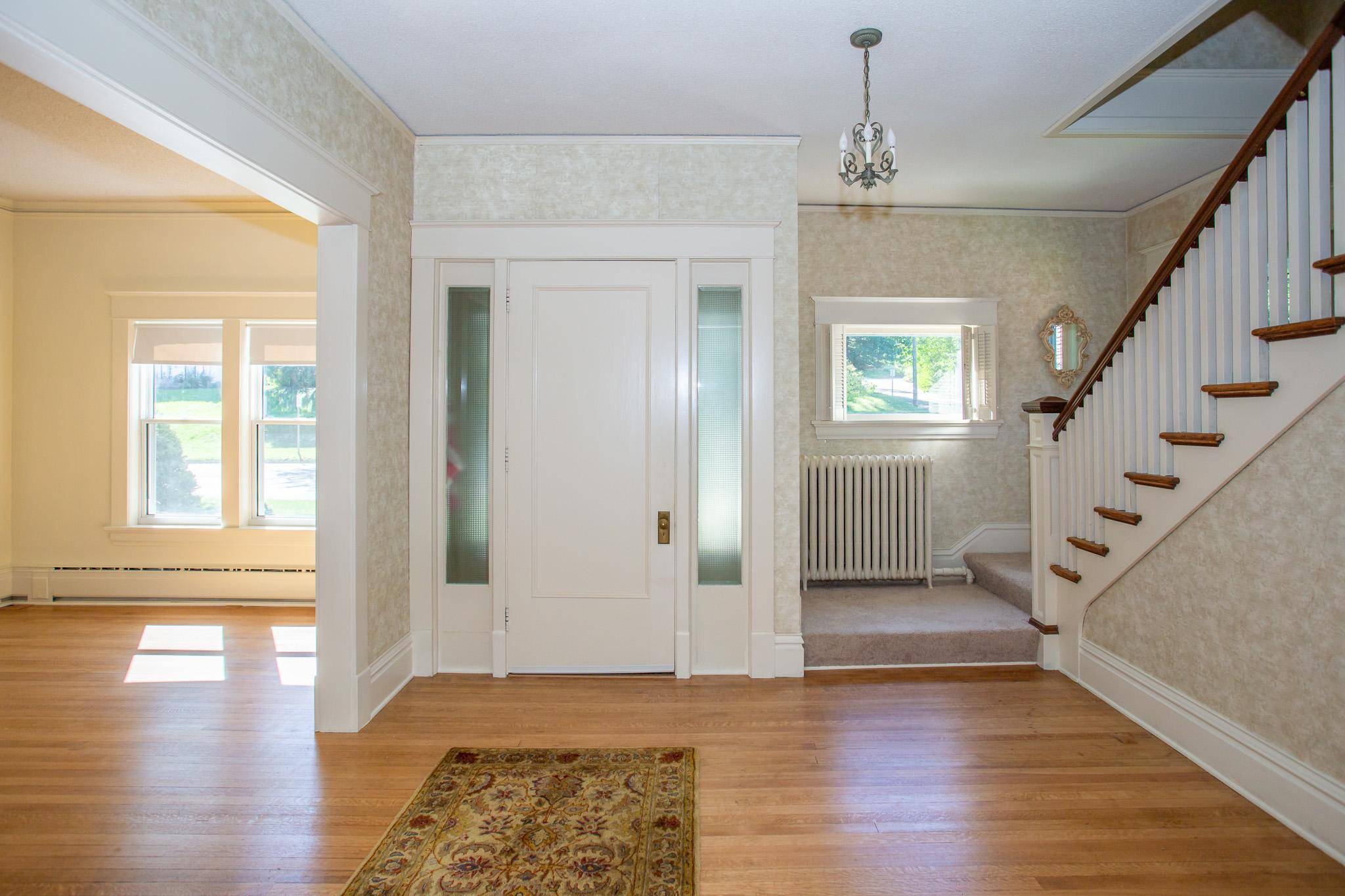 1109 East AVE, Red Wing, MN 55066