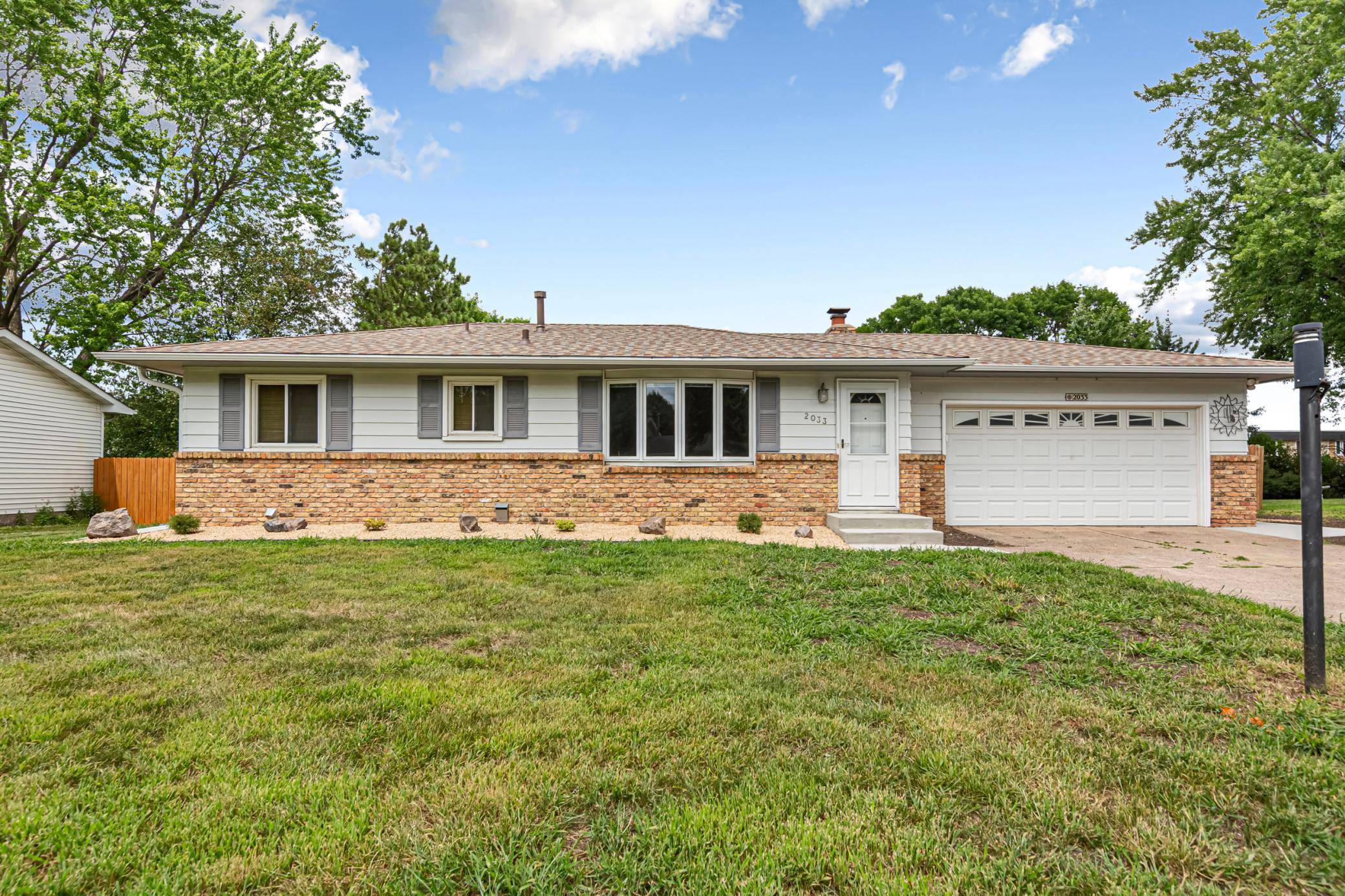 2033 Bluestone LN, Eagan, MN 55122