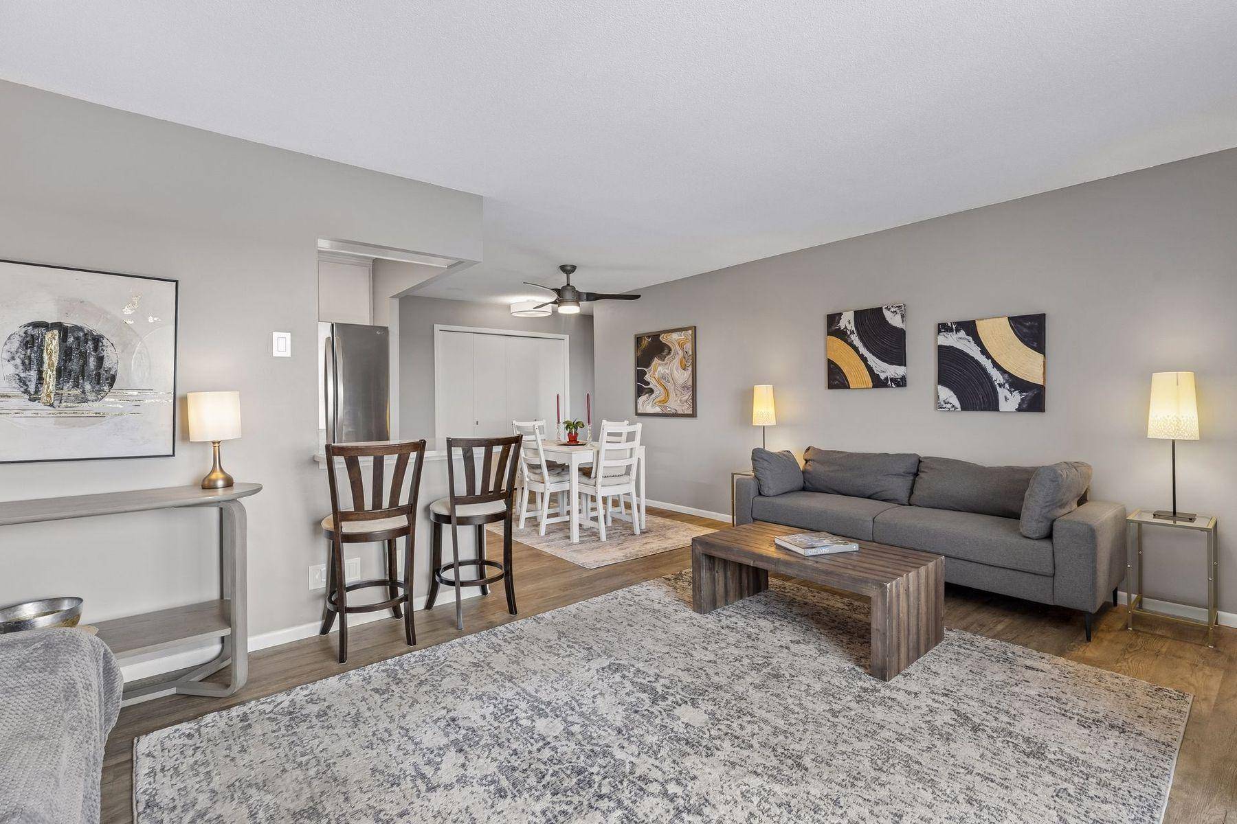 410 Groveland AVE #1506, Minneapolis, MN 55403