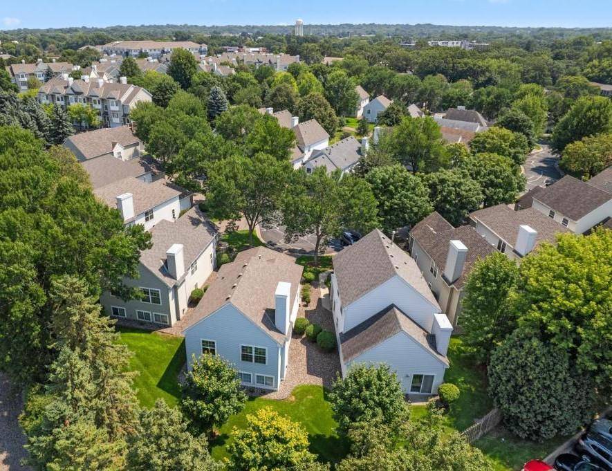 6420 Christenson LN NE, Fridley, MN 55432