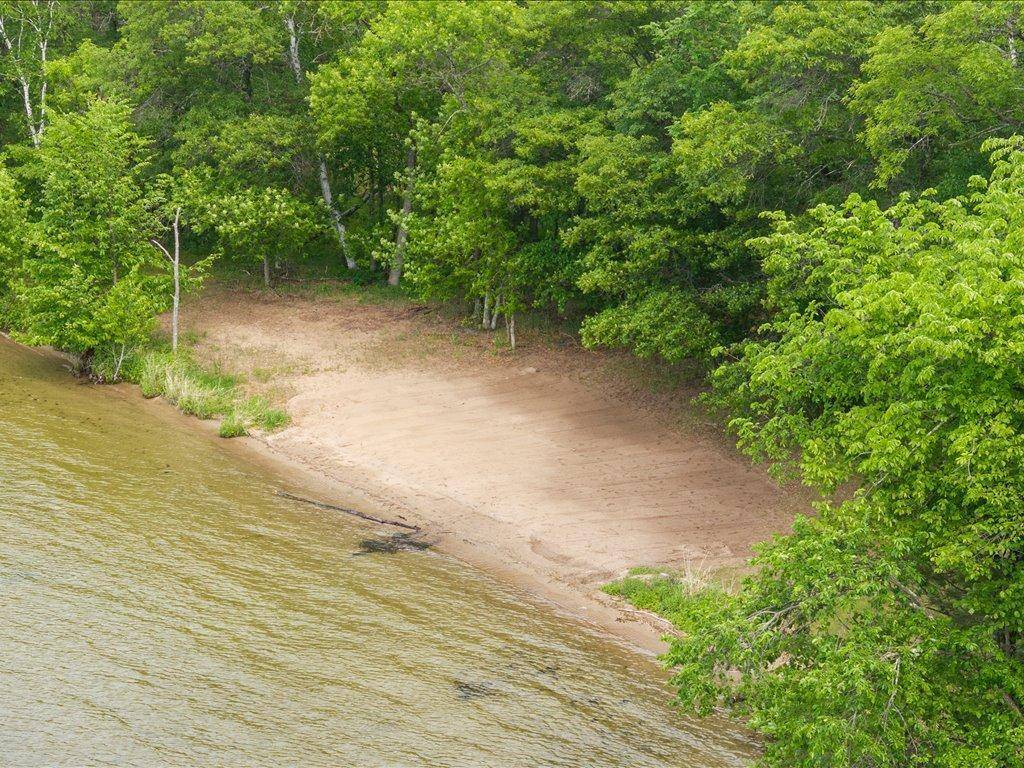 36003 Schaller Lane, Pequot Lakes, MN 56472
