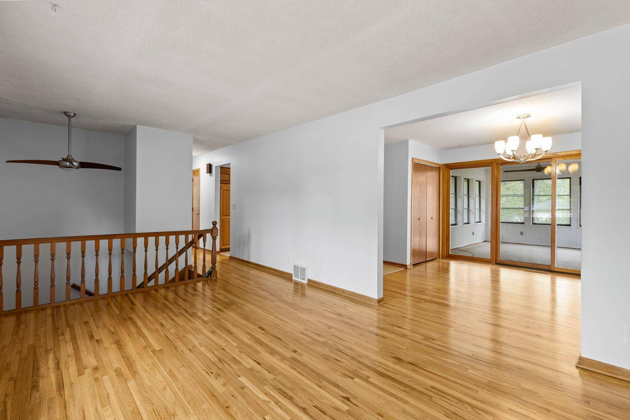 10233 Washburn CIR S, Bloomington, MN 55431