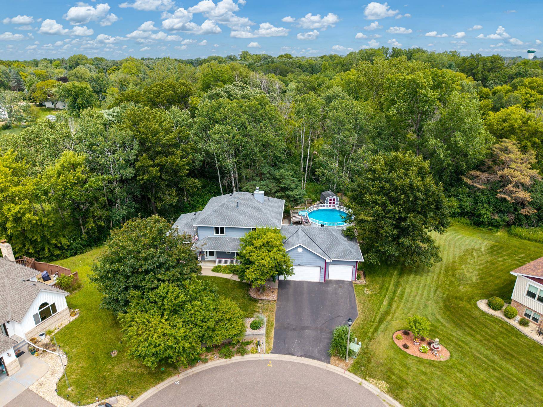 2217 Gentry AVE N, Oakdale, MN 55128