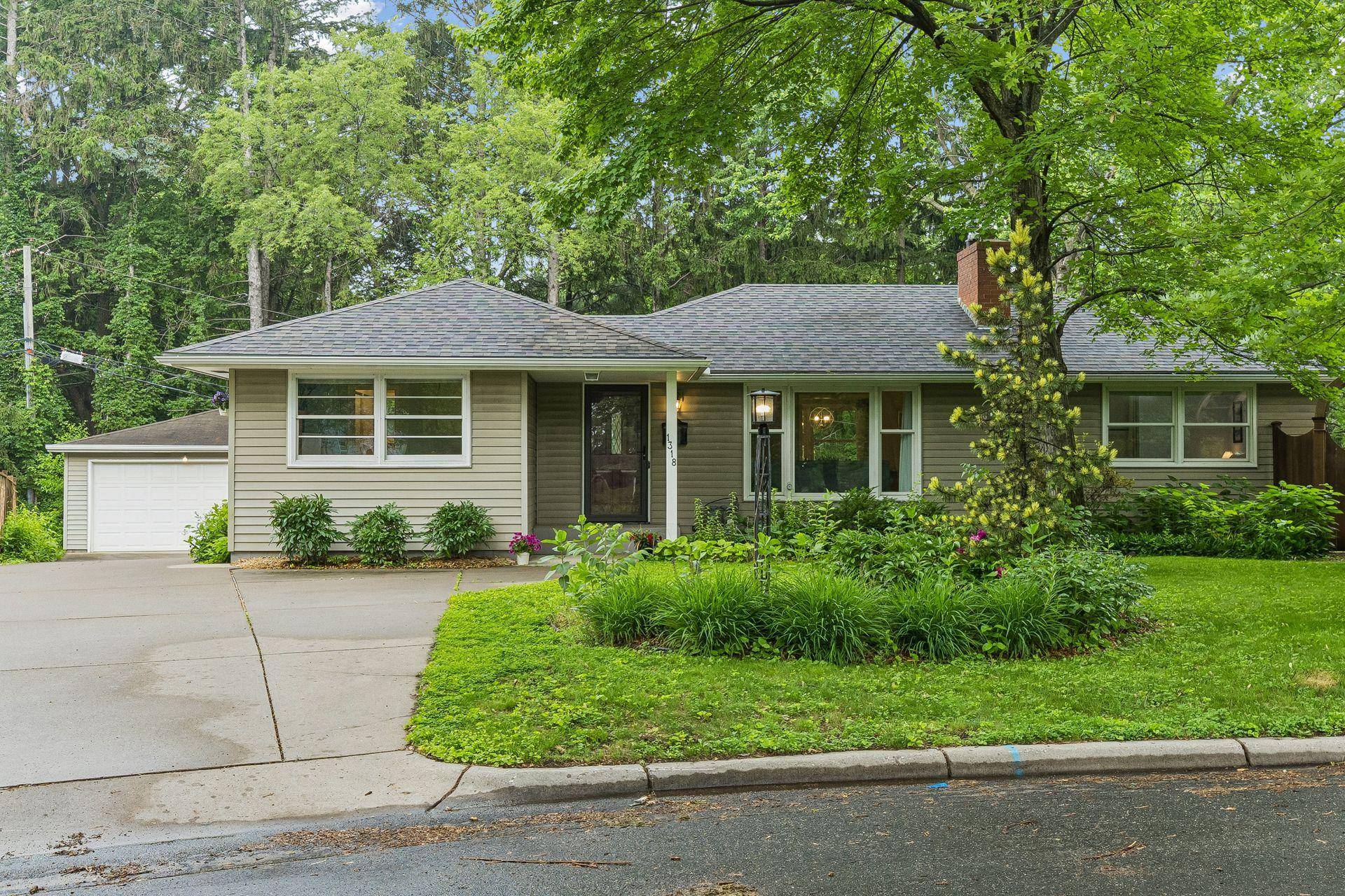 1318 Melrose AVE, Saint Louis Park, MN 55426