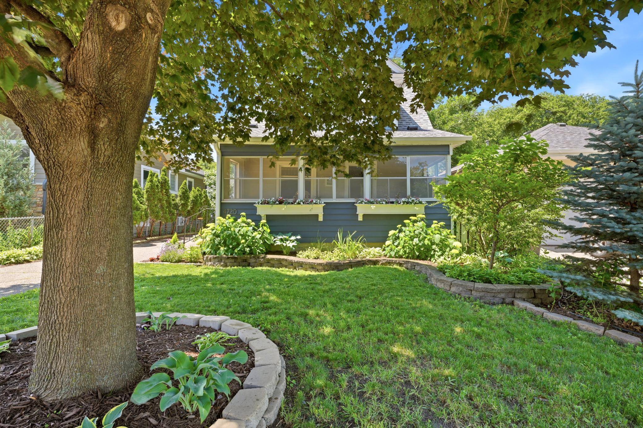 4720 Xerxes AVE S, Minneapolis, MN 55410