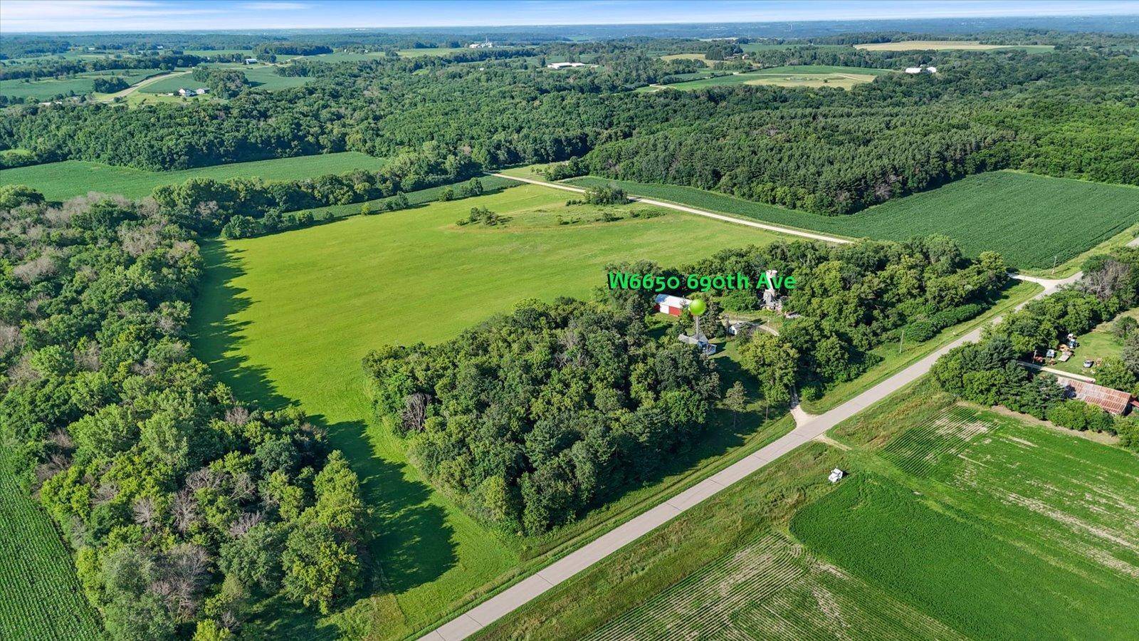 W6650 690th AVE, Beldenville, WI 54003