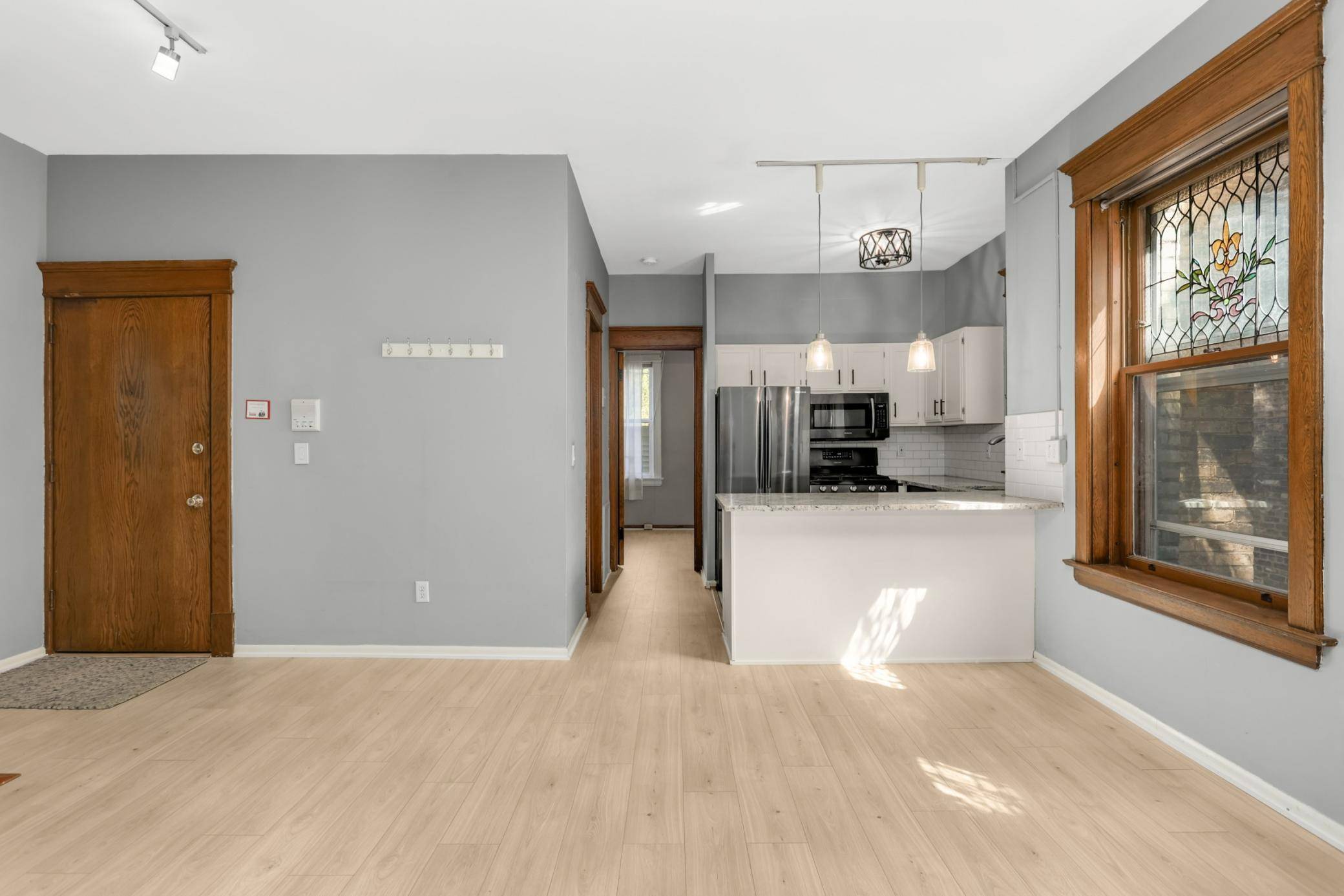 635 Grand AVE #4, Saint Paul, MN 55105