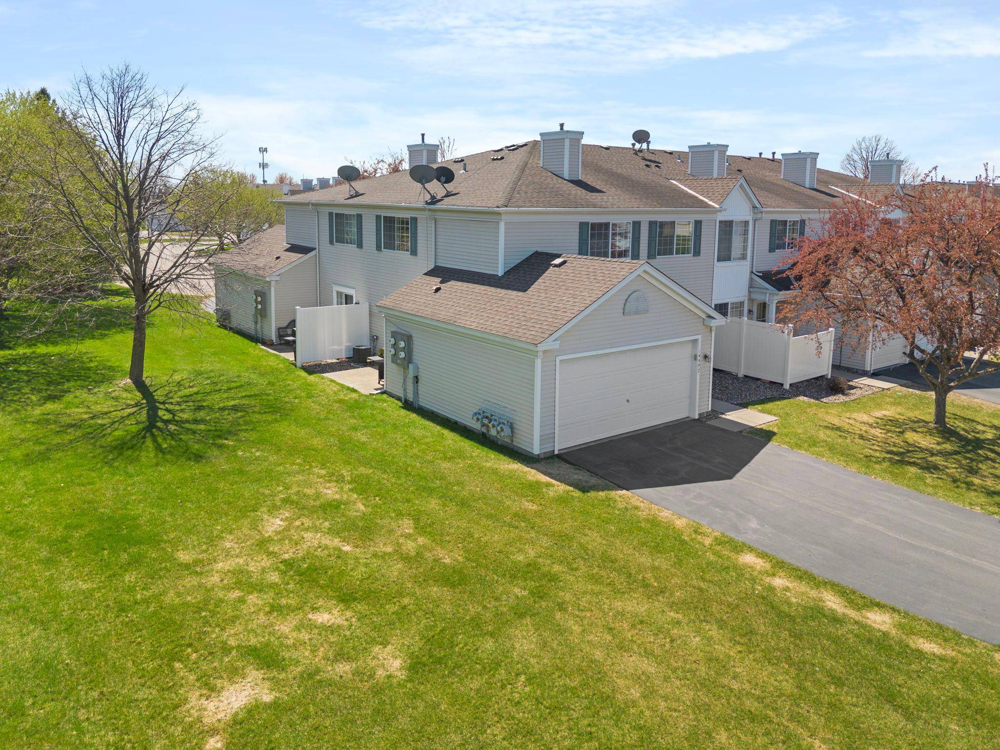 14597 Evergreen TRL #64, Apple Valley, MN 55124