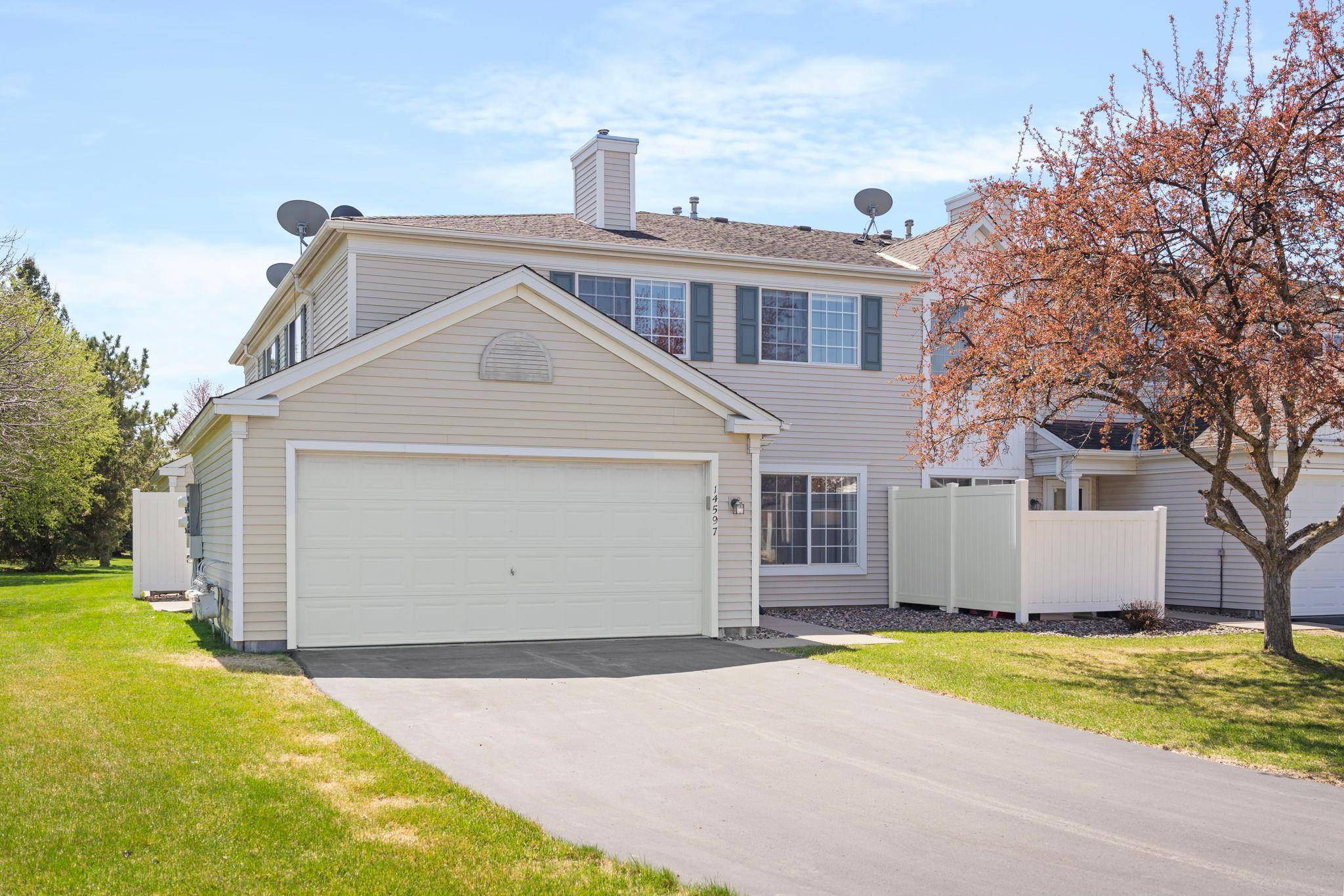 14597 Evergreen TRL #64, Apple Valley, MN 55124