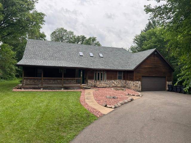 9934 Maple AVE, Bloomington, MN 55431