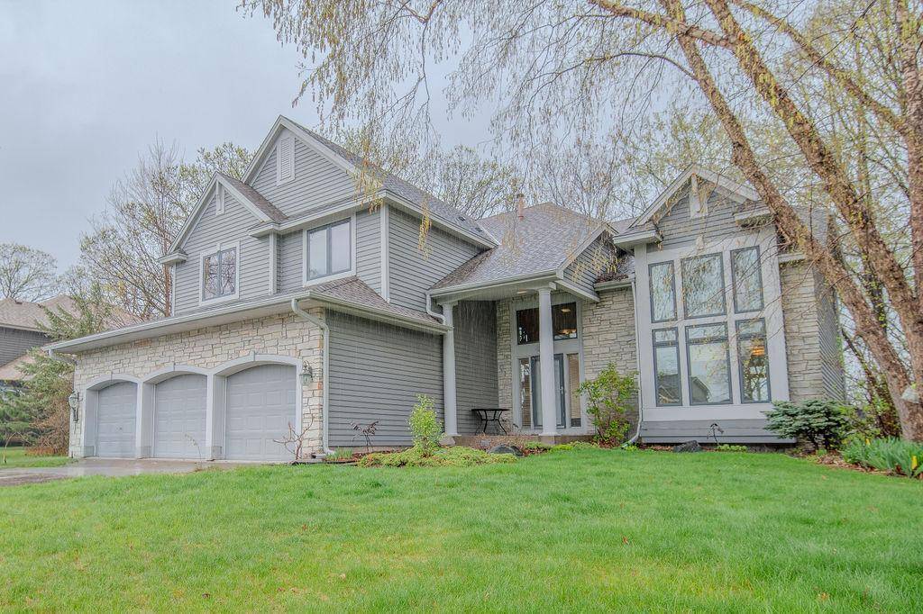 13856 Essex TRL, Apple Valley, MN 55124