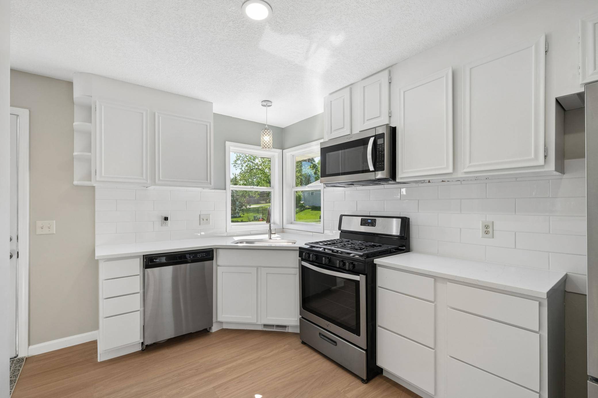 820 7th AVE E, Shakopee, MN 55379