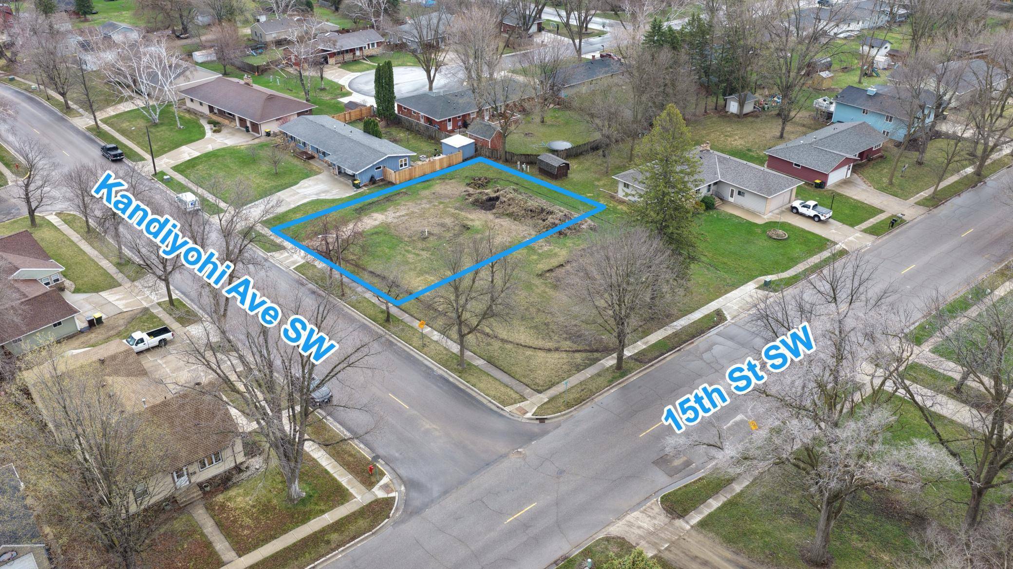 1423 Kandiyohi AVE SW, Willmar, MN 56201
