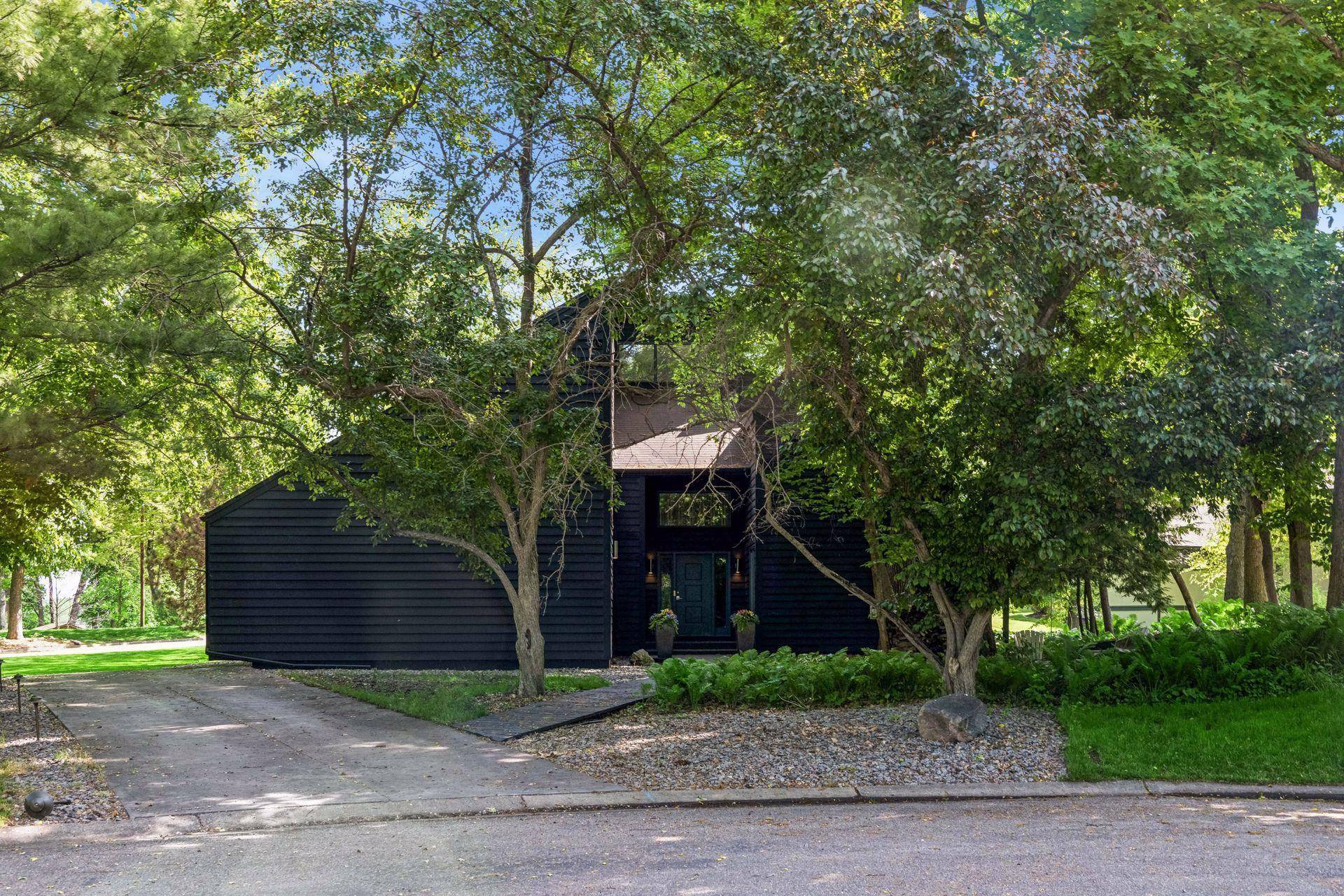 16890 5th AVE N, Plymouth, MN 55447