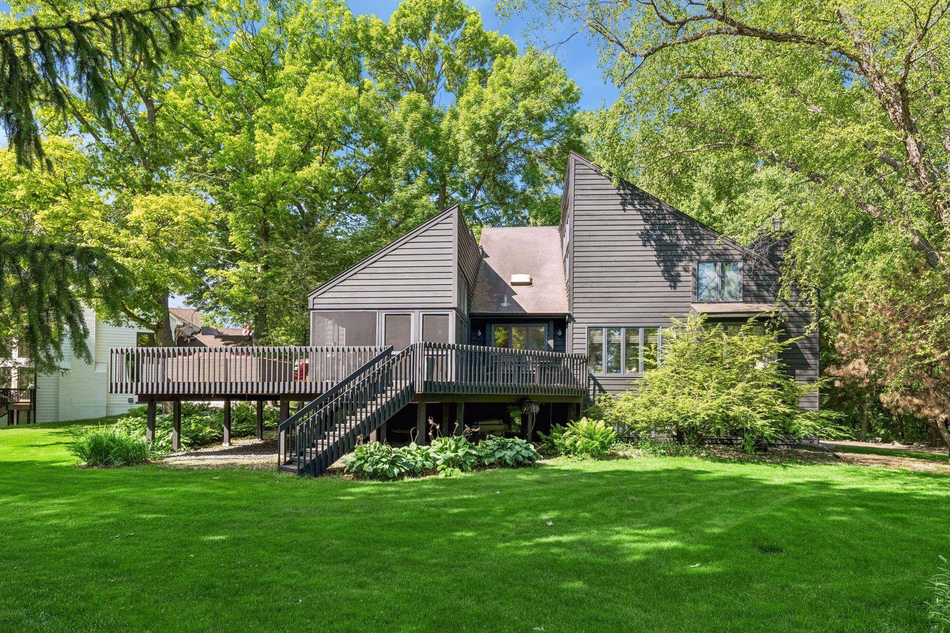16890 5th AVE N, Plymouth, MN 55447