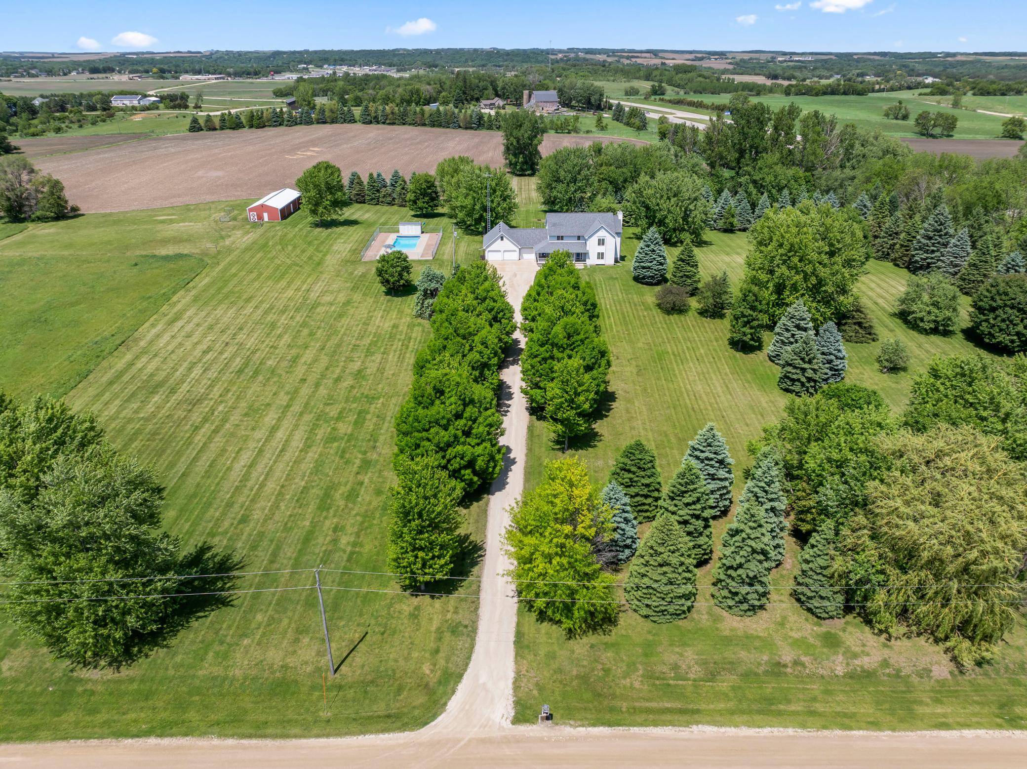 4141 90th ST NW, Oronoco, MN 55960