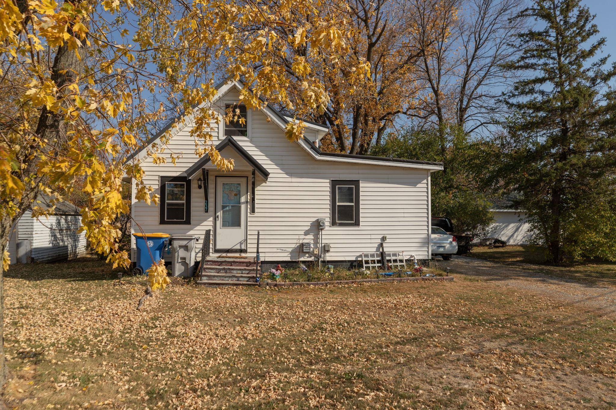 237 Mill AVE S, Blooming Prairie, MN 55917