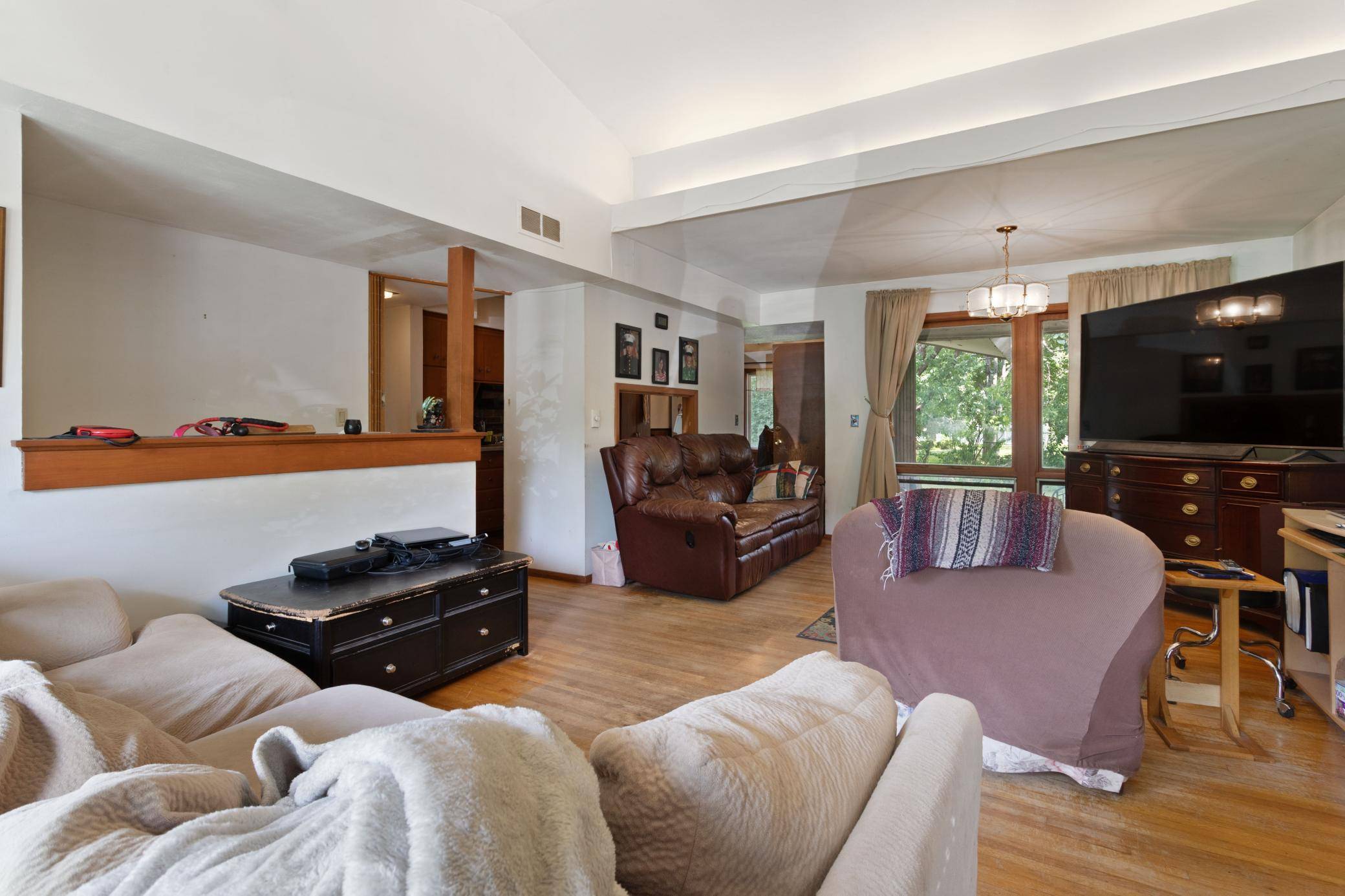 2906 Nash RD, Brooklyn Center, MN 55430