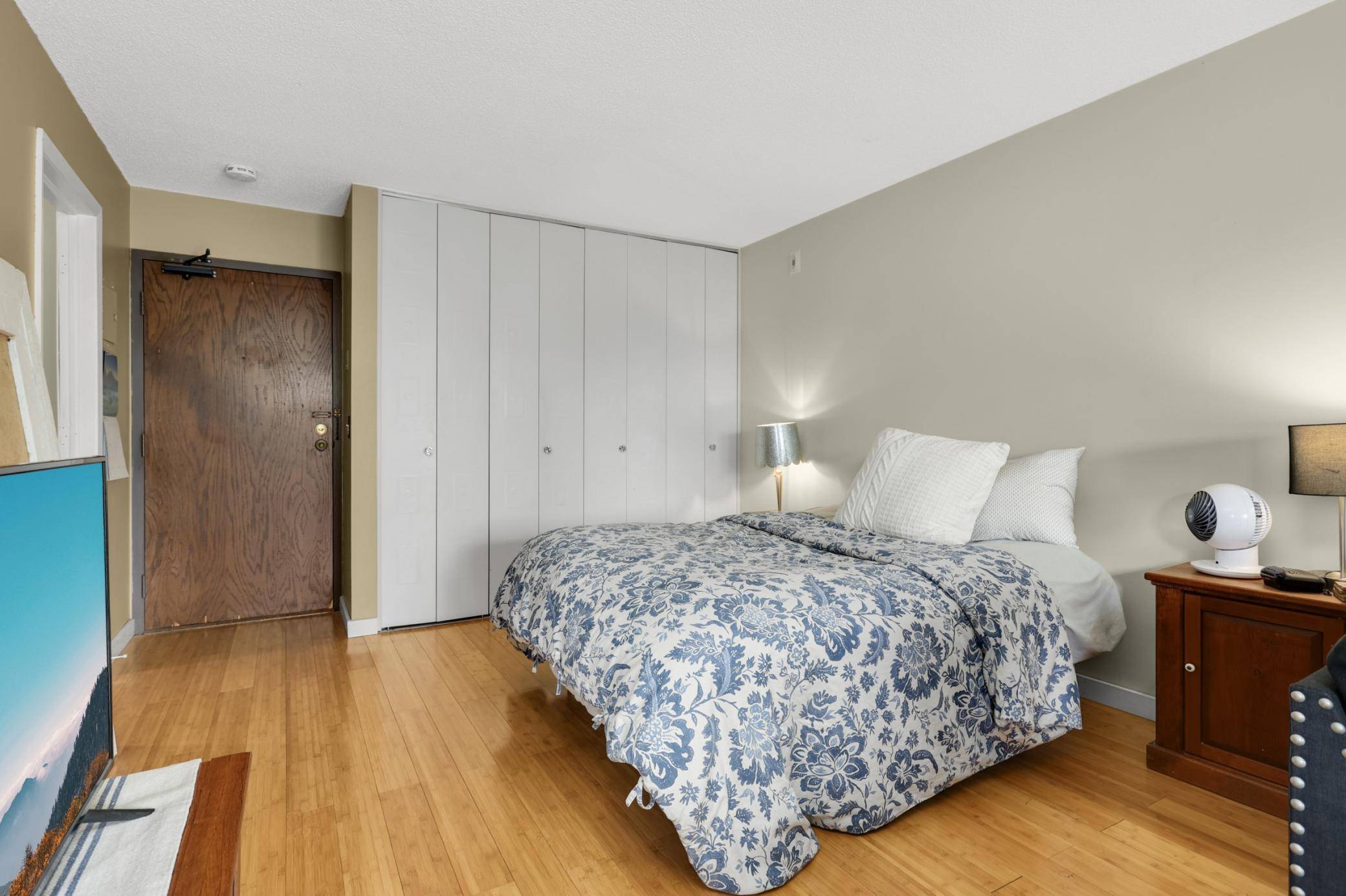 4101 Parklawn AVE #103, Edina, MN 55435