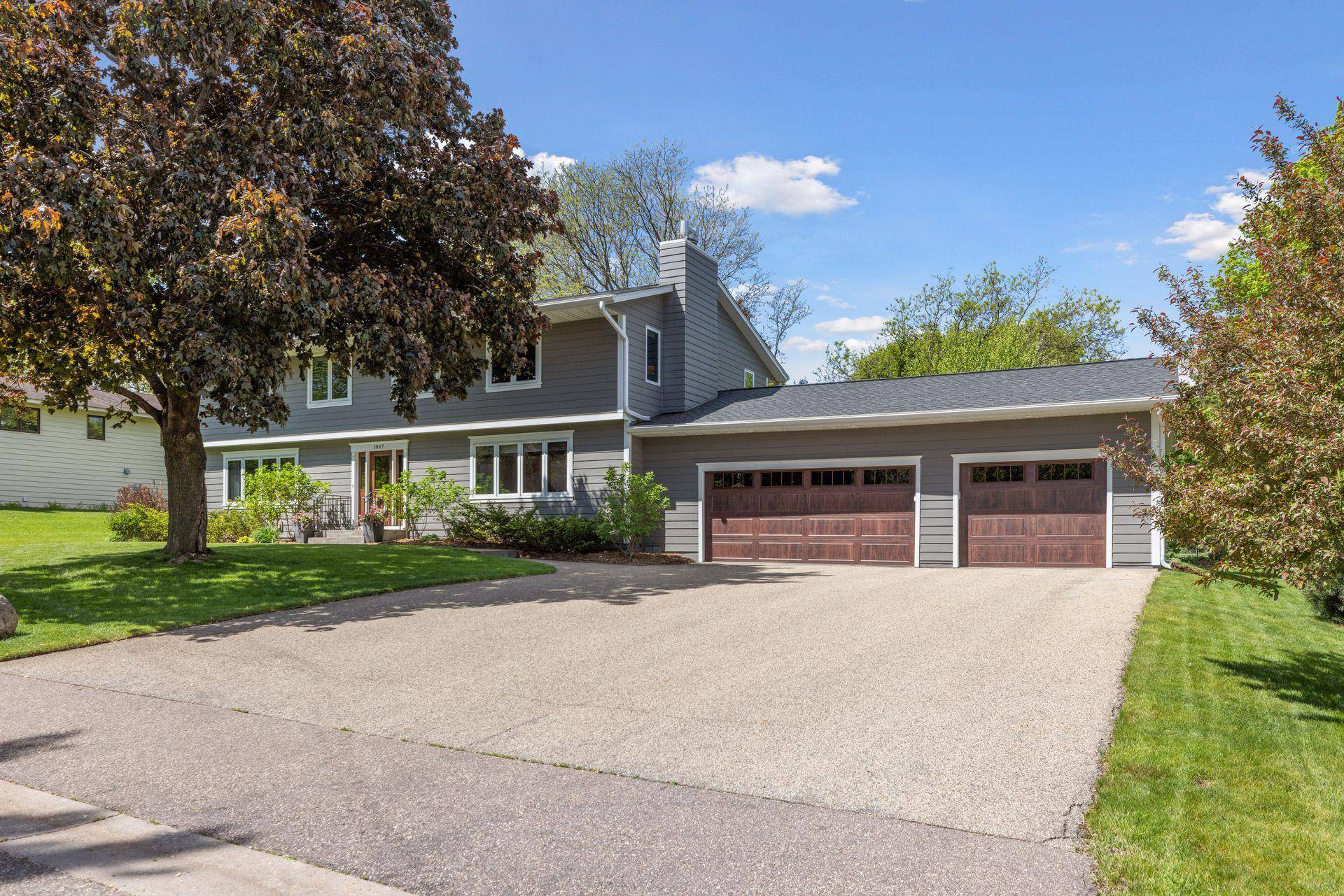 1847 Faro LN, Mendota Heights, MN 55118
