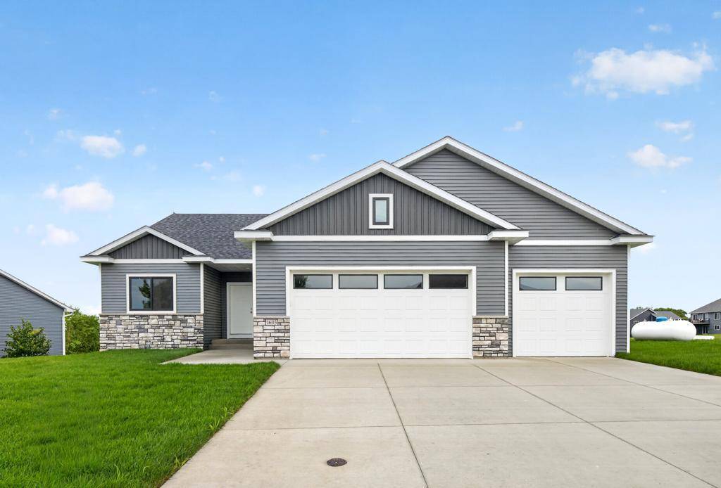 1693 Cherry ST E, Mazeppa, MN 55956