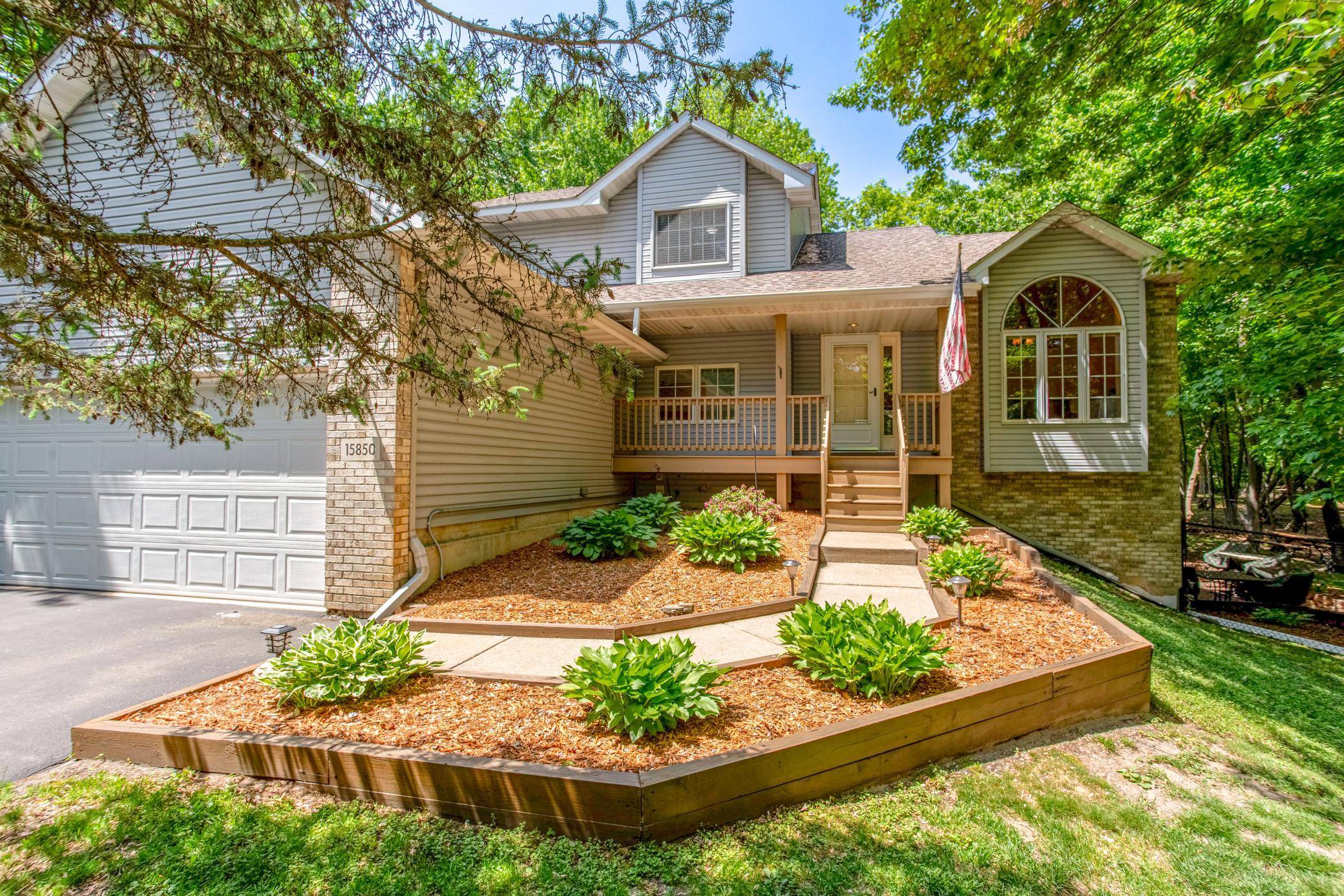 15850 Zumbrota ST NE, Ham Lake, MN 55304