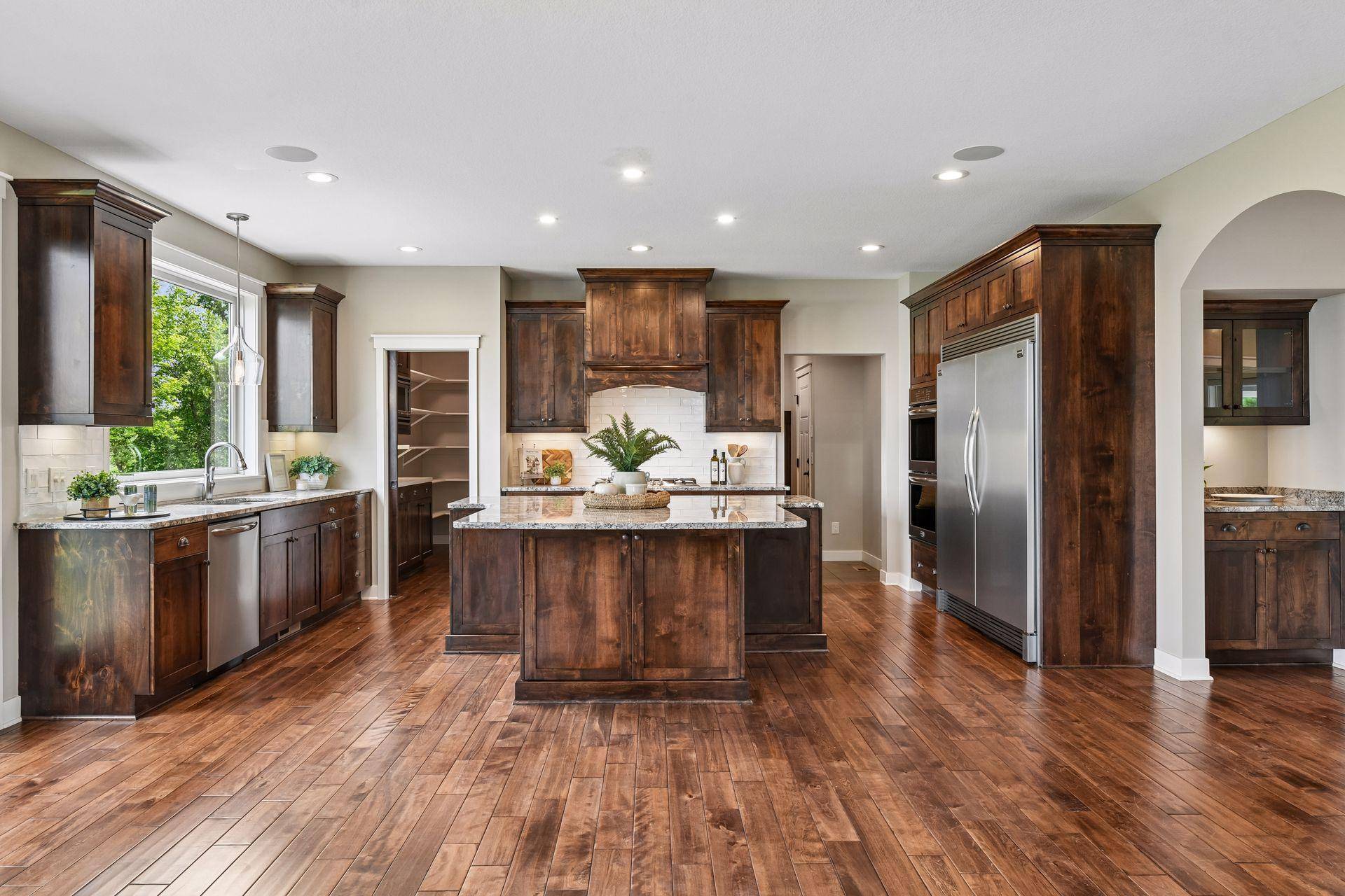2444 Woods DR, Victoria, MN 55386